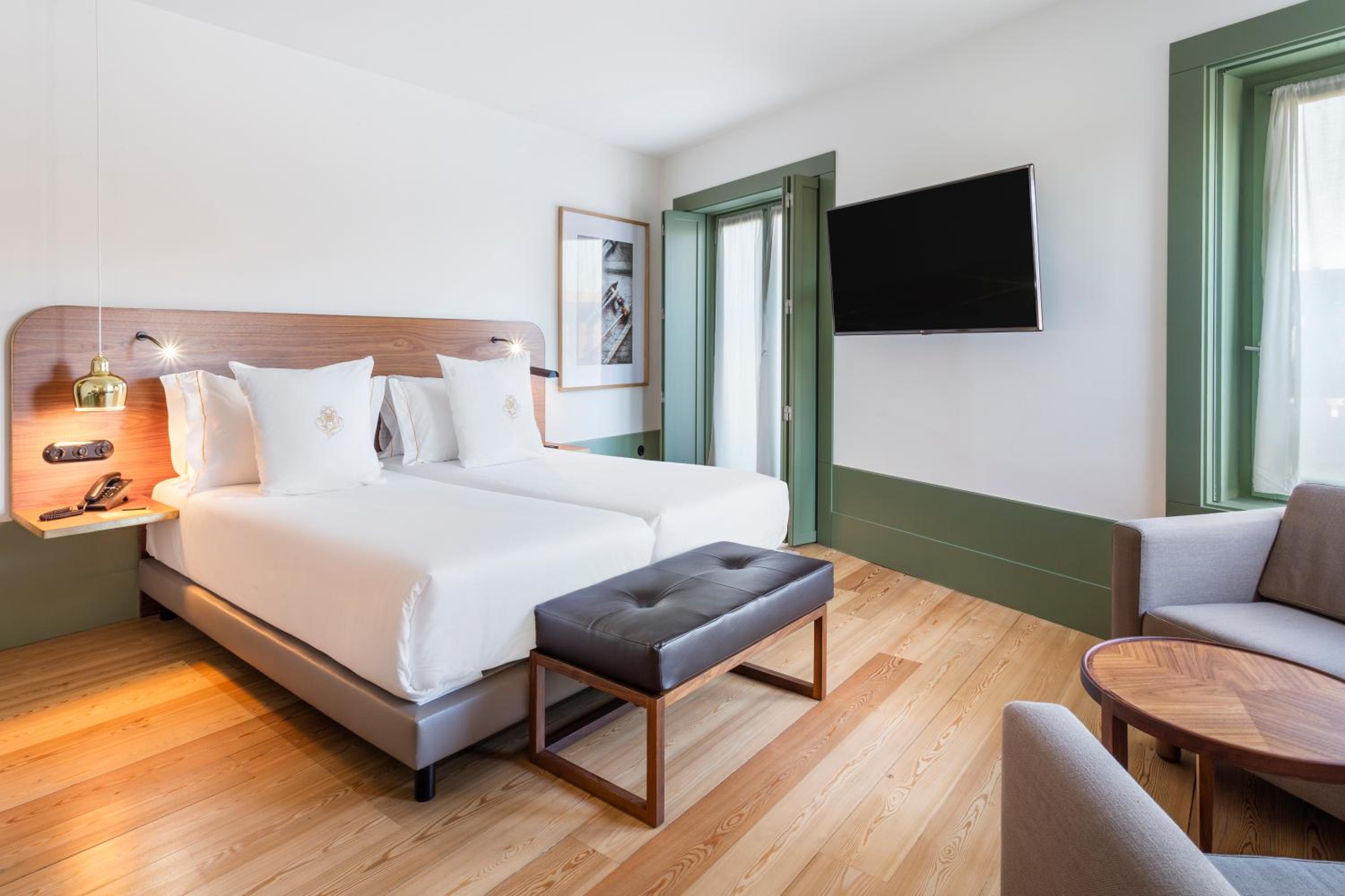 Double or Twin Room with Terrace - Photo 8