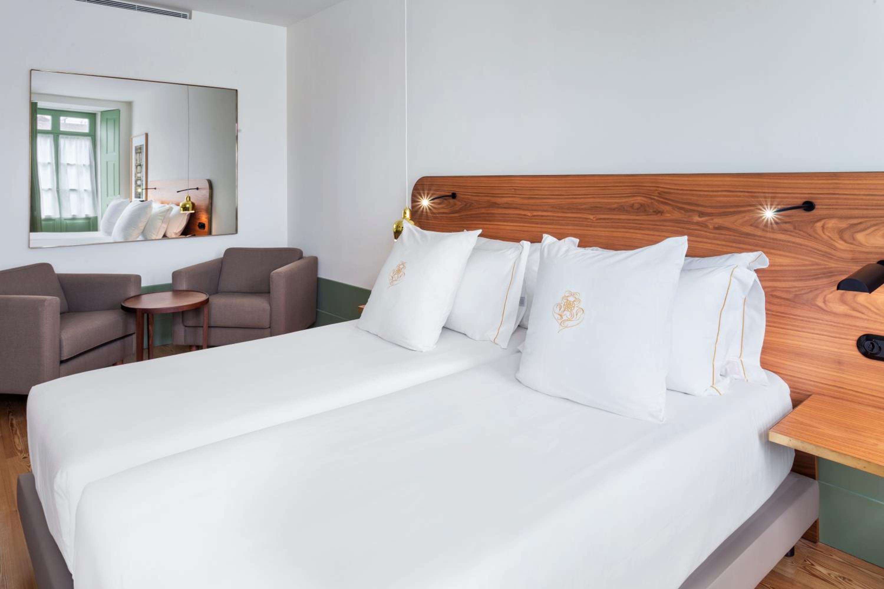 Premium Double or Twin Room - Photo 1