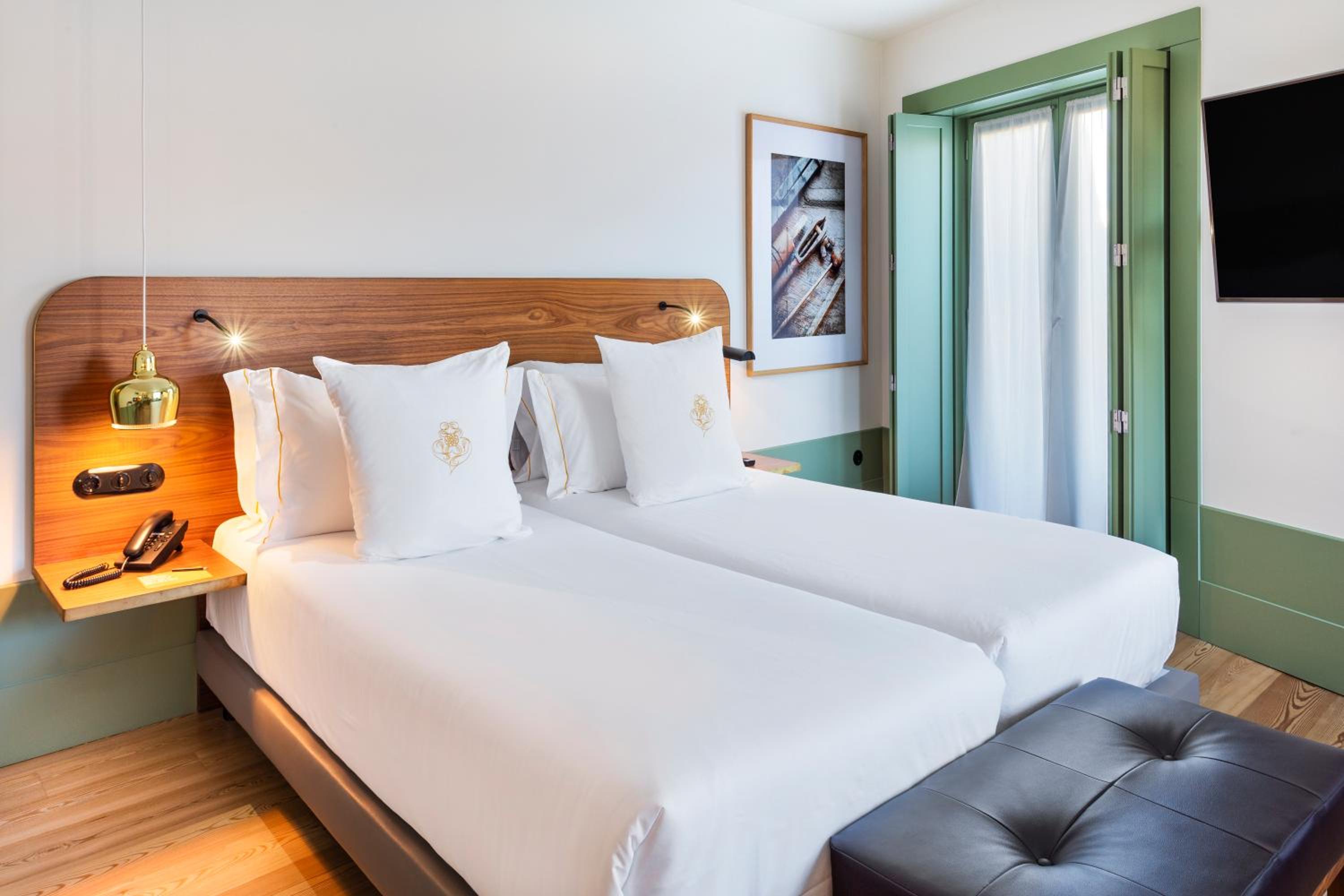 Double or Twin Room with Terrace - Photo 5