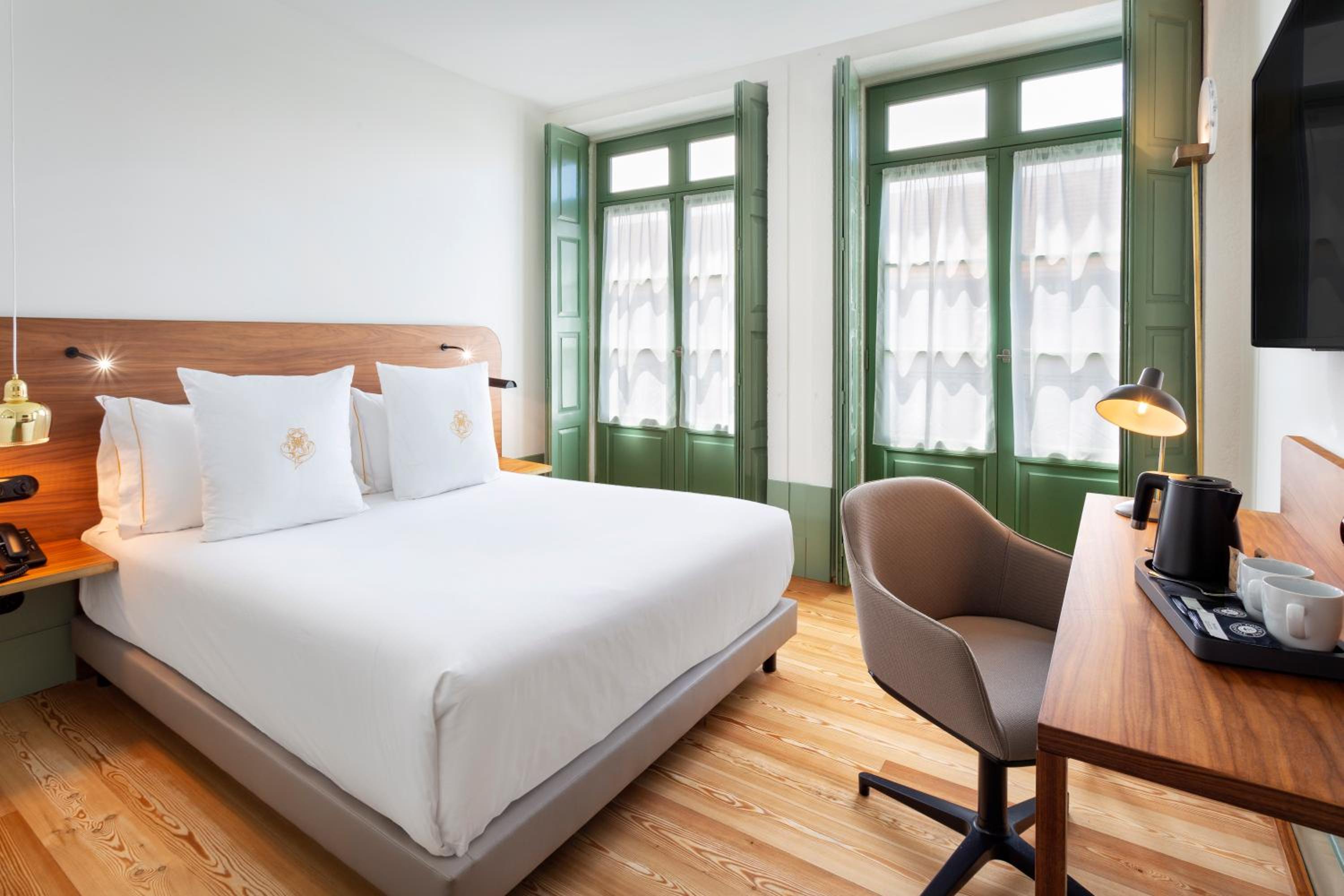 Standard Double or Twin Room - Photo 4