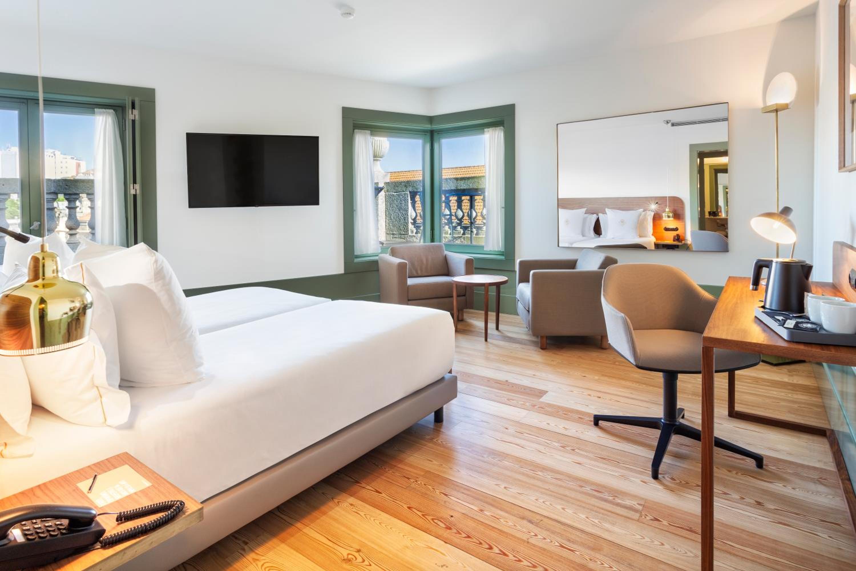 Double or Twin Room with Terrace - Photo 1