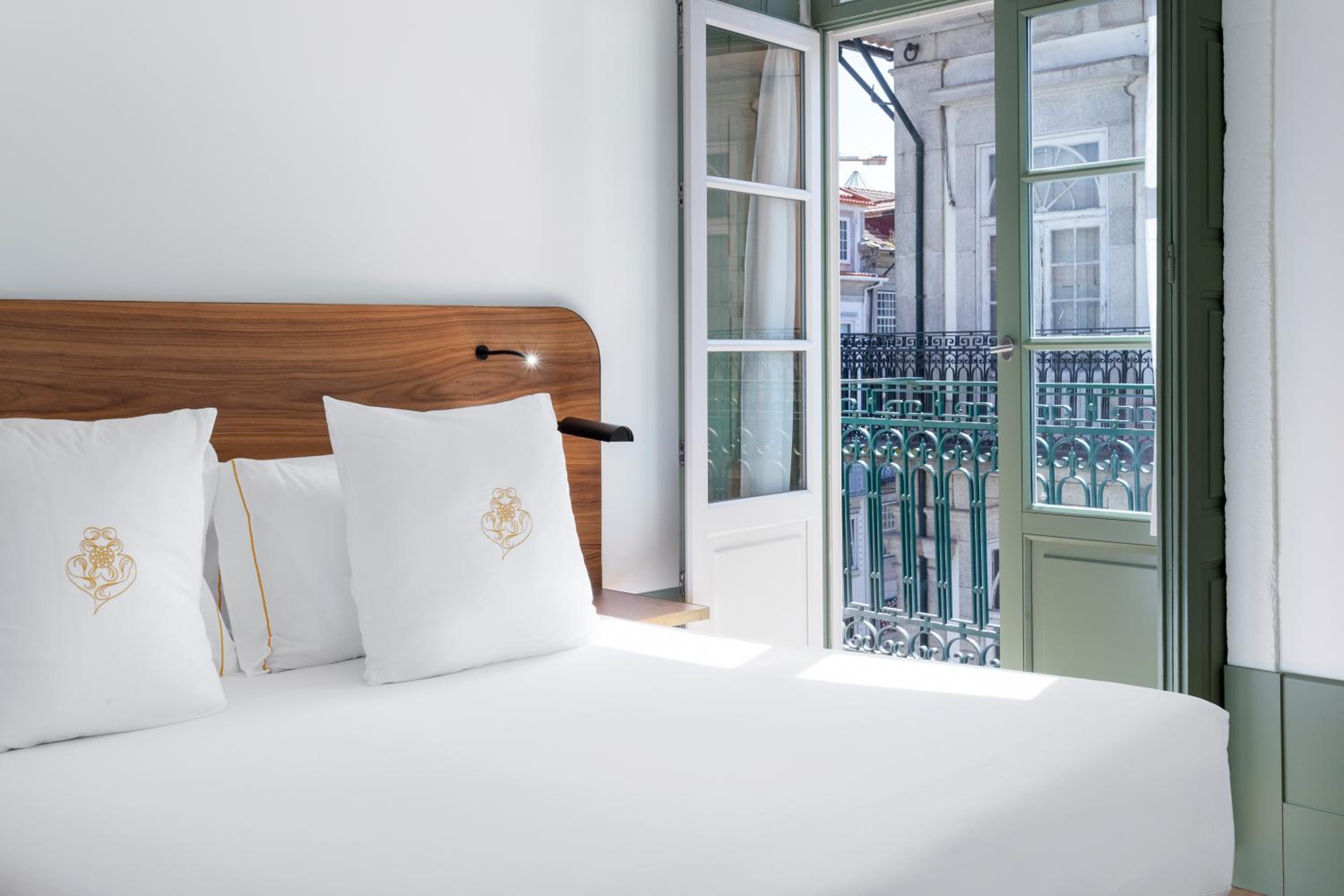 Standard Double or Twin Room - Photo 2