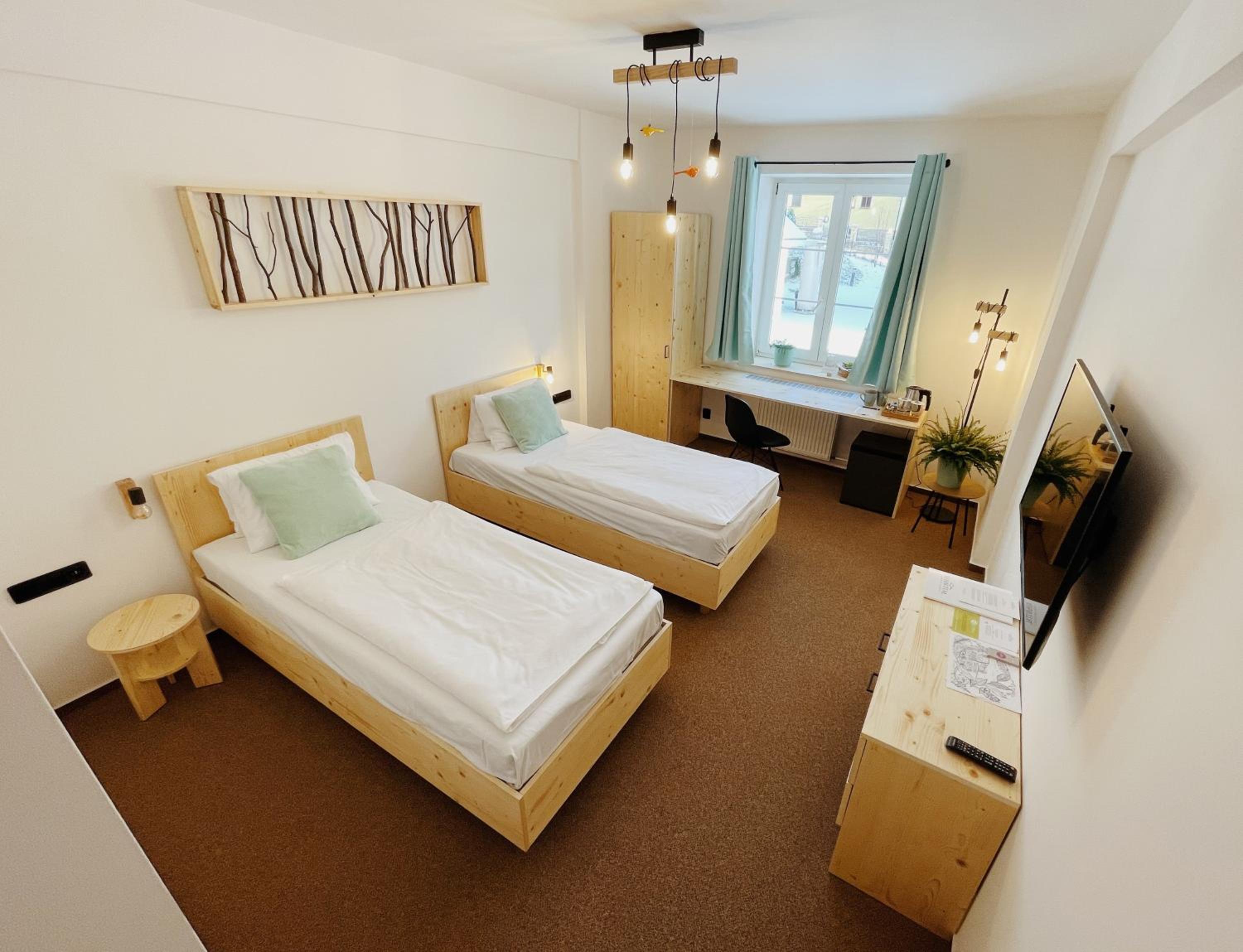 Double or Twin Room - Photo 8