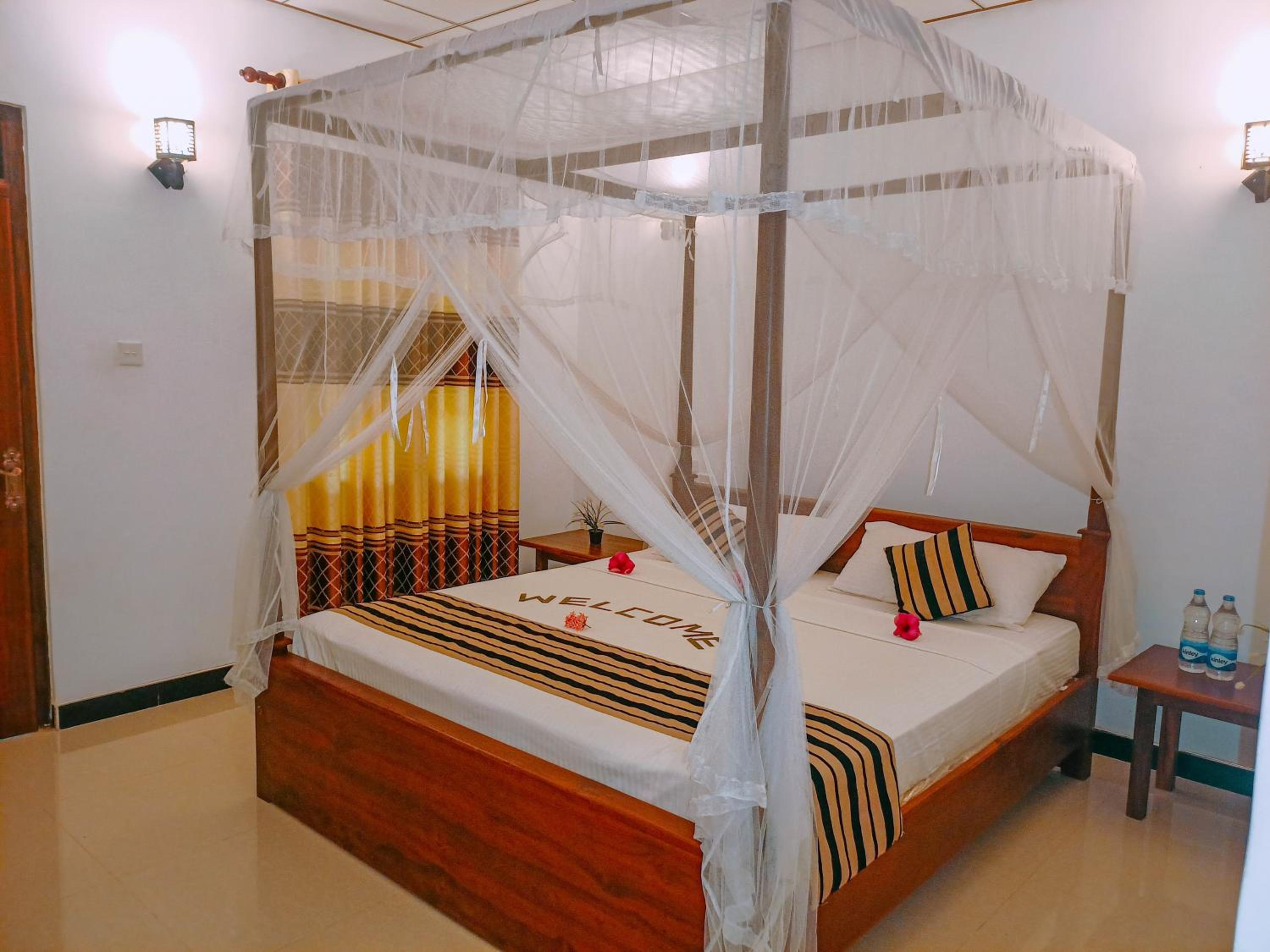 Standard Double Room with Fan photo 1