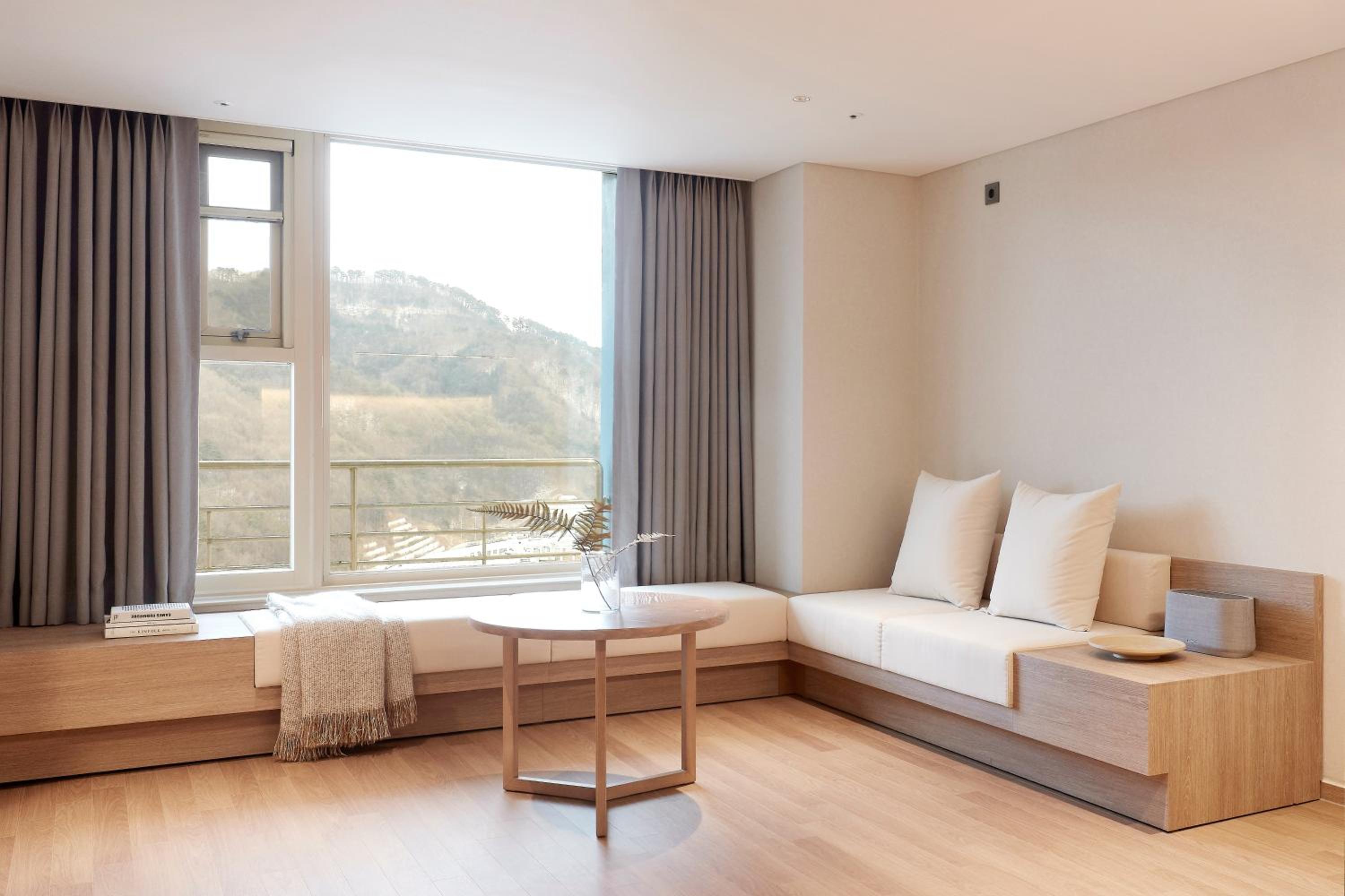 [Water Park for 2] Sky Suite Room - Type A or B (Randomly assigned)