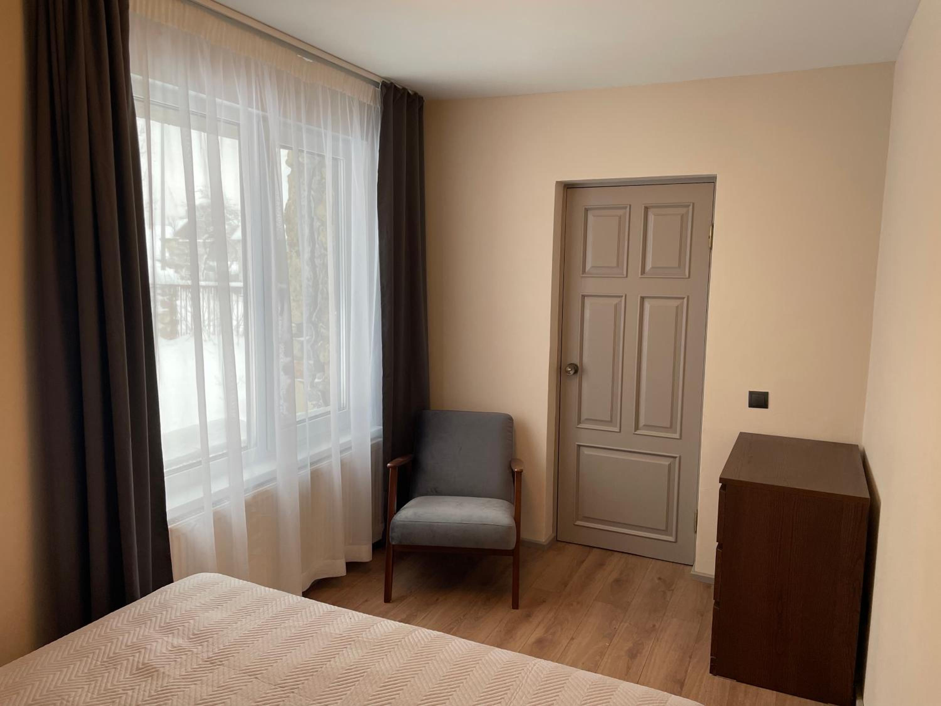 Three-Bedroom House - Photo 10