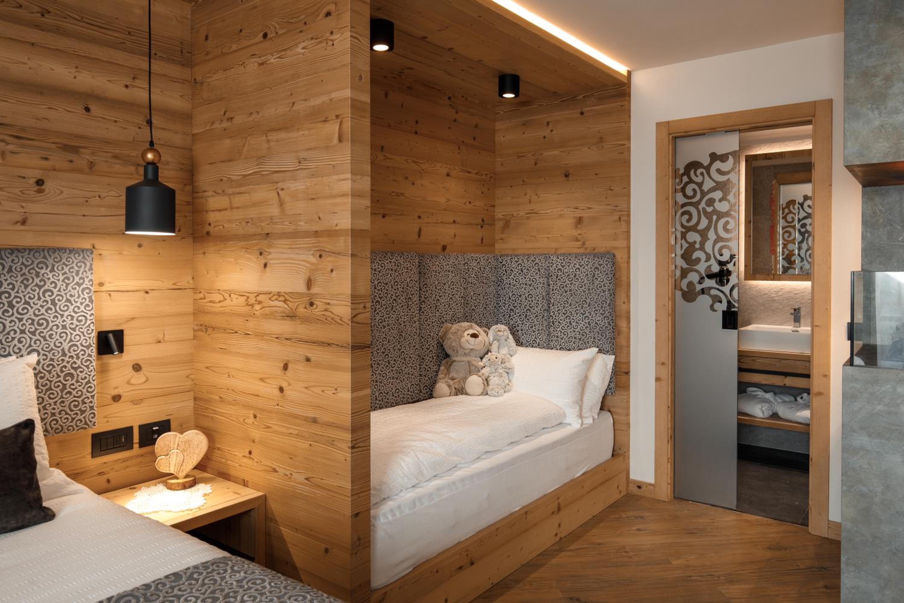 Deluxe Triple Room photo 3