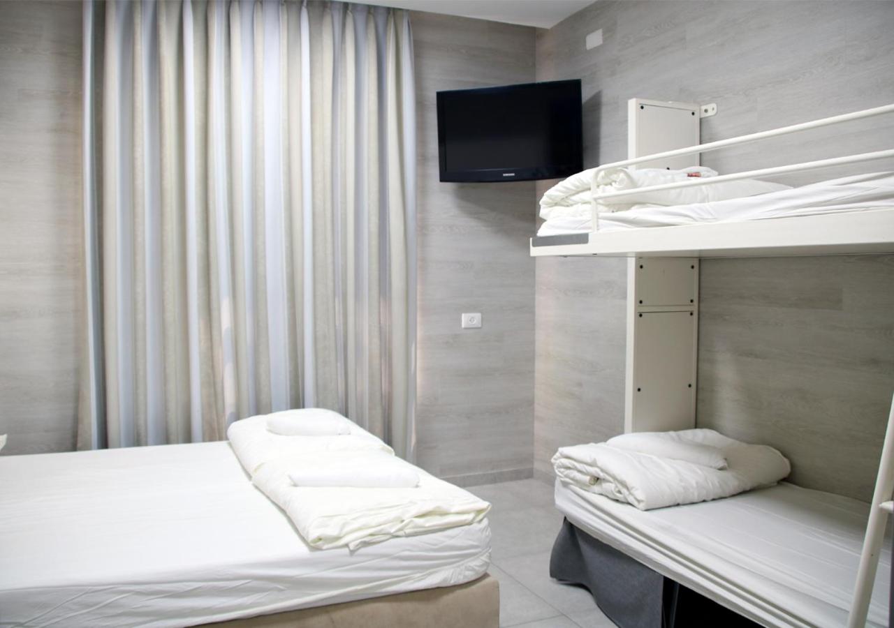 Standard  Room - Photo 11