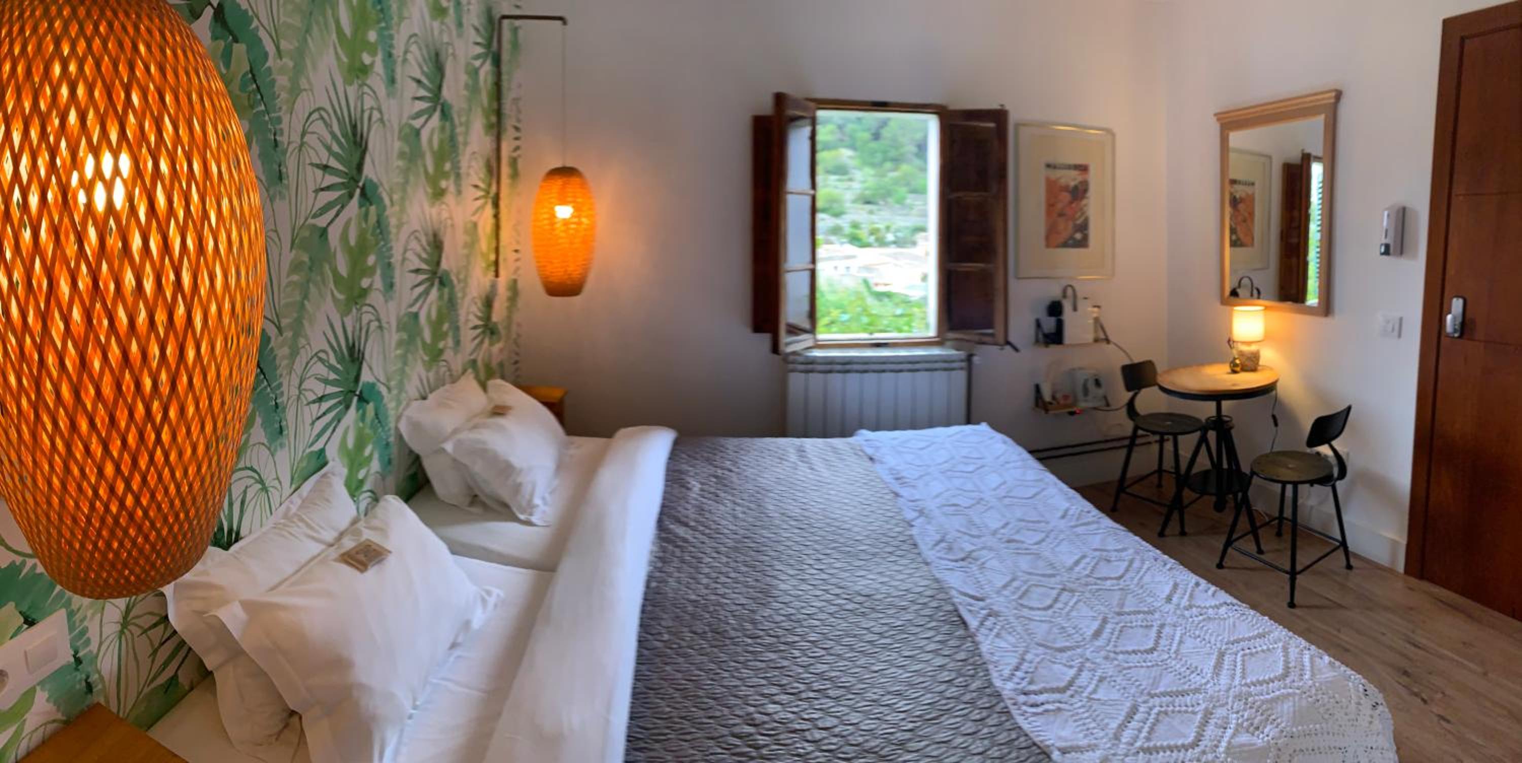 Double or Twin Room with Private Bathroom photo 2
