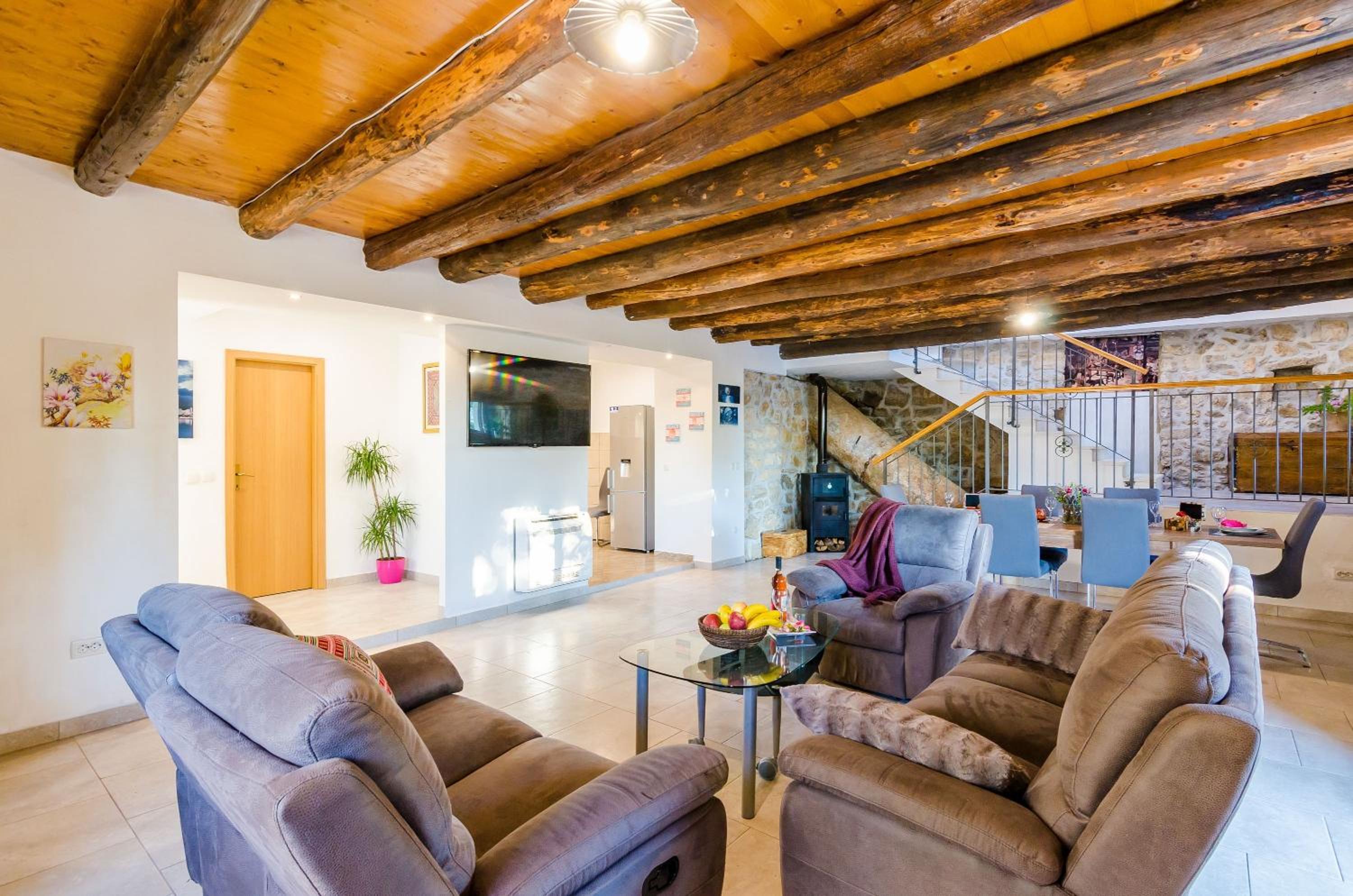 Villa photo 1