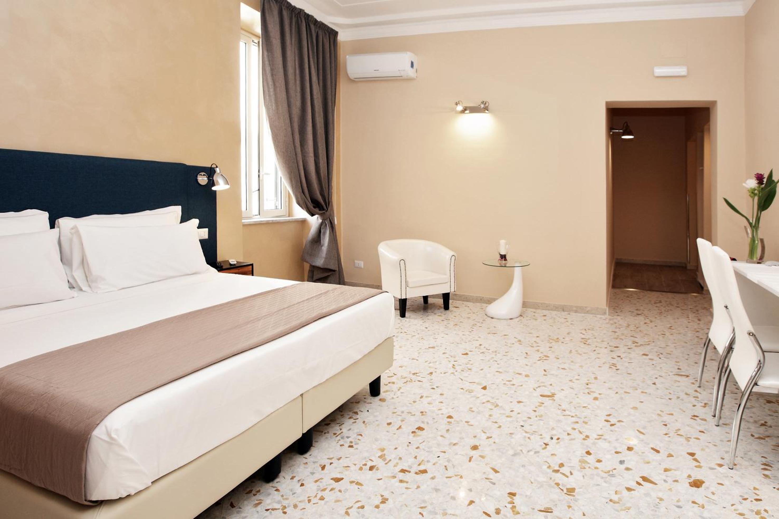 Superior Double Room photo 1