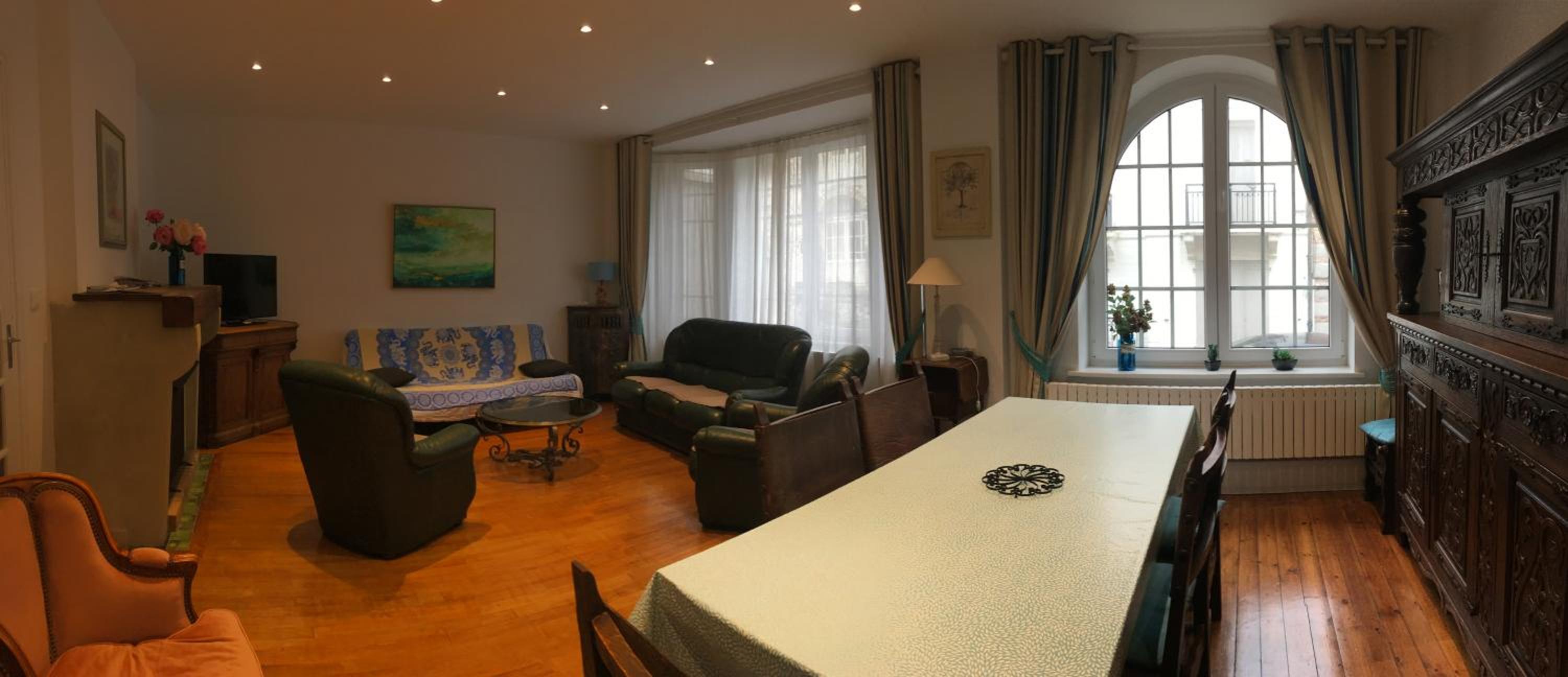 Apartment photo 1