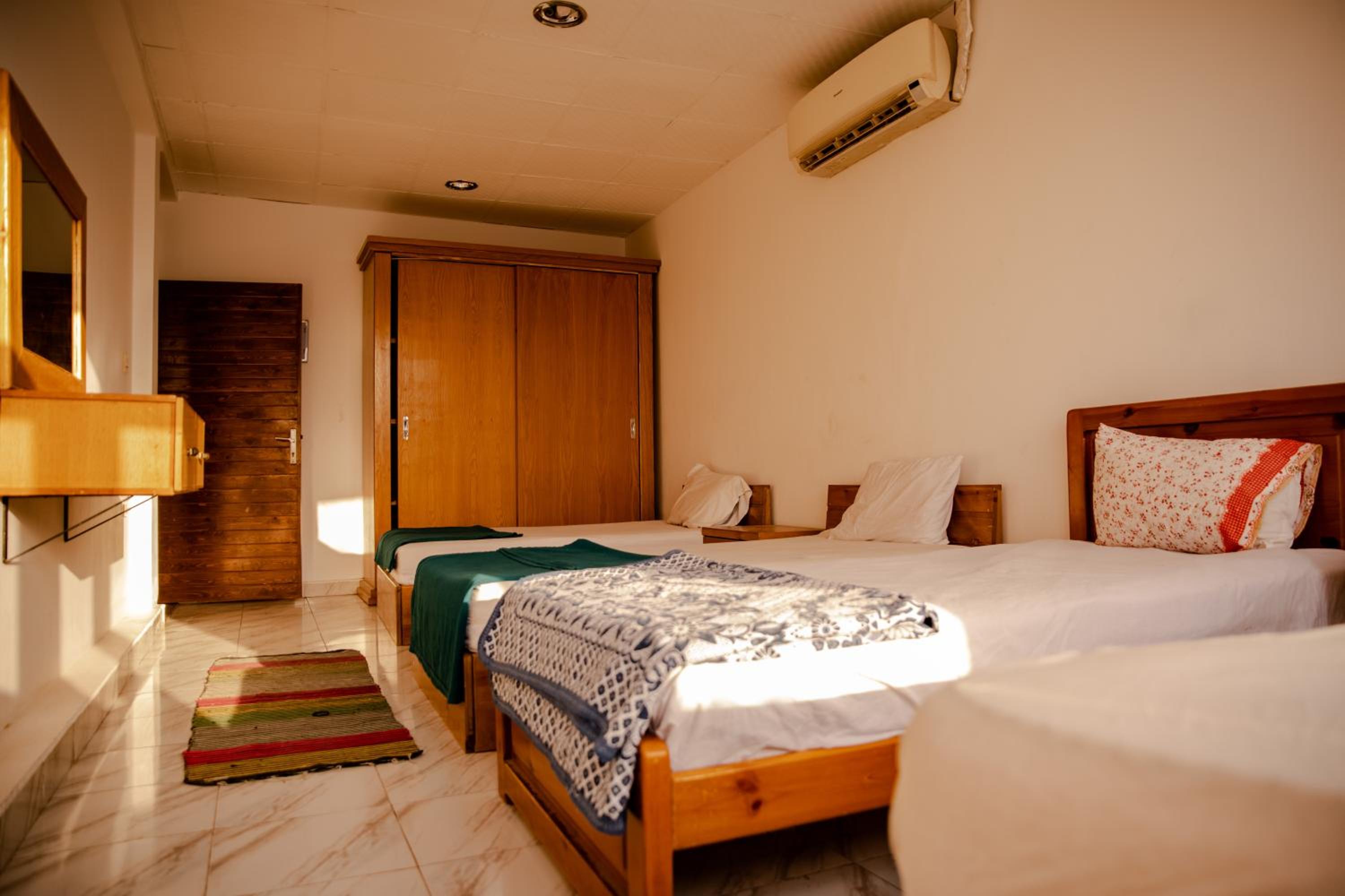 Two-Bedroom Apartment - Photo 2