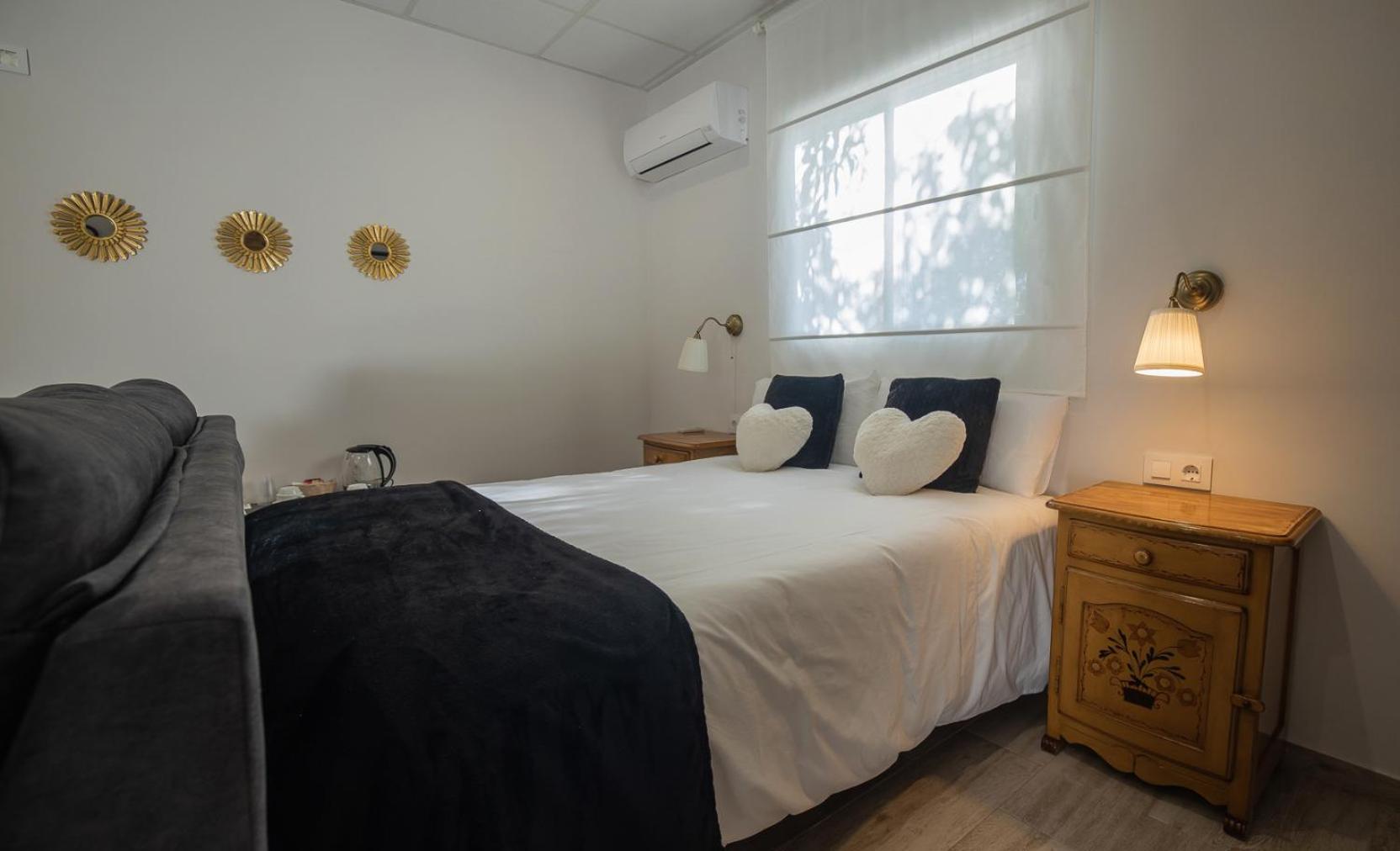 Deluxe King Room photo 3