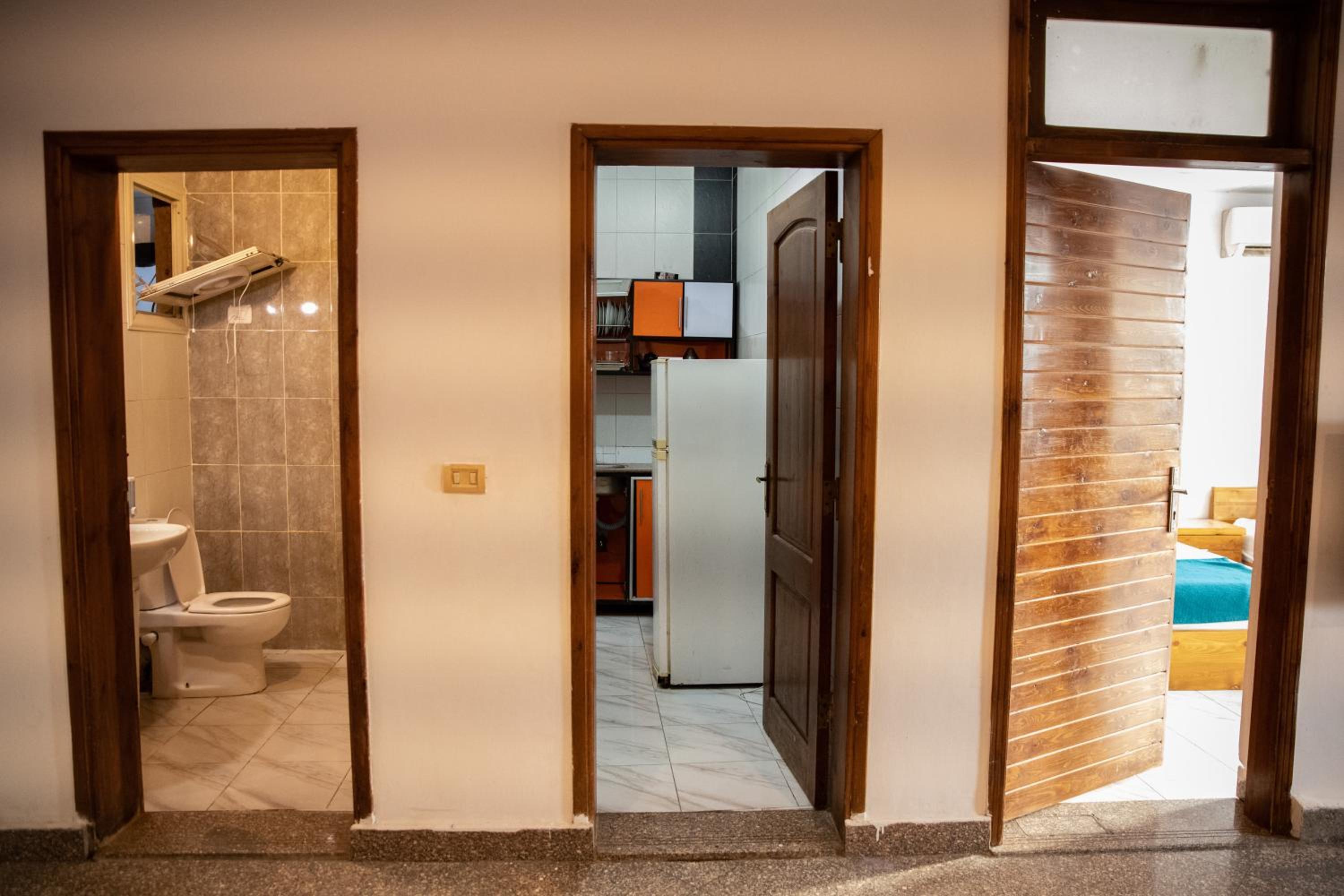 Two-Bedroom Apartment - Photo 3