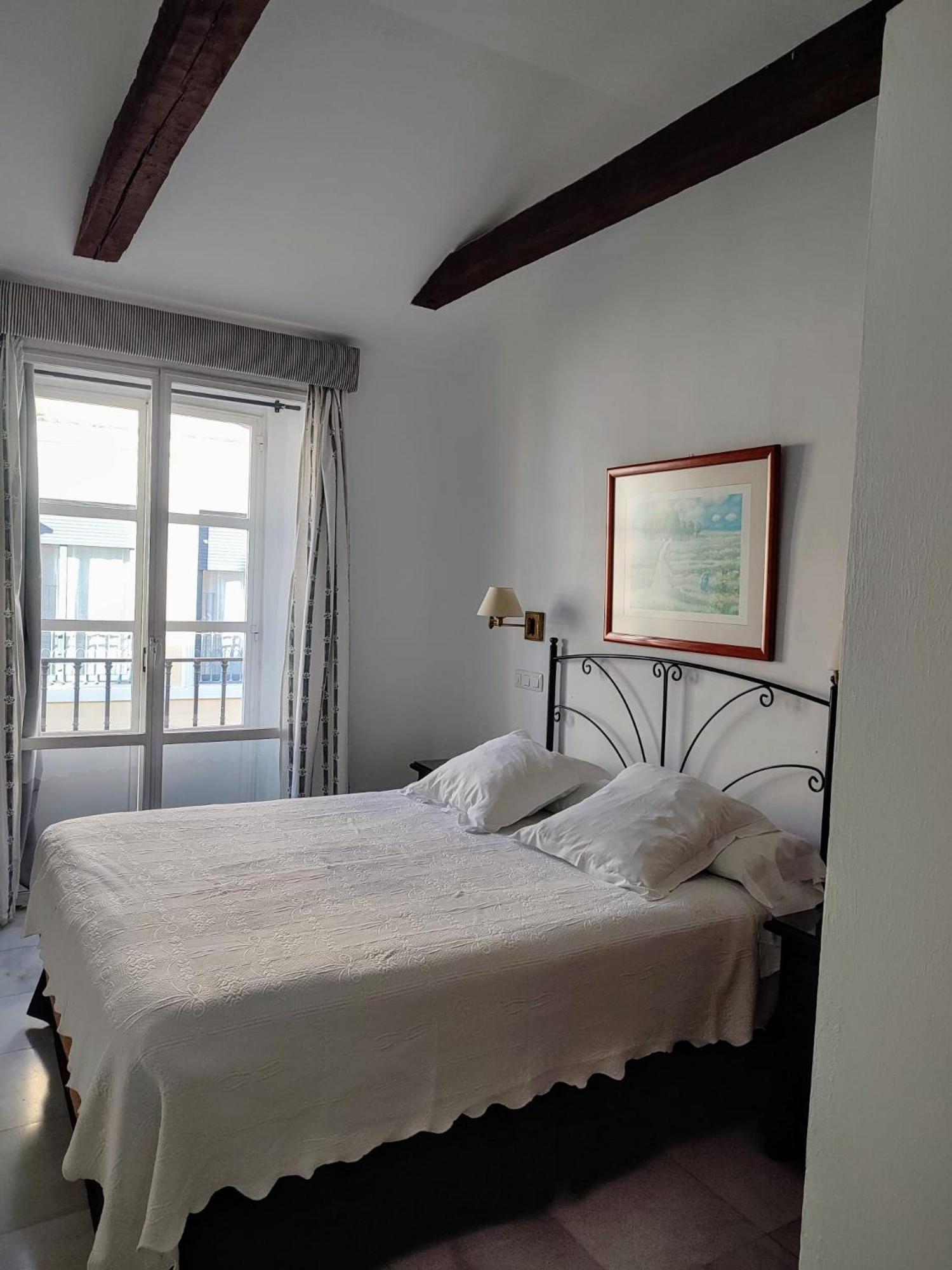 Double or Twin Room - Photo 3