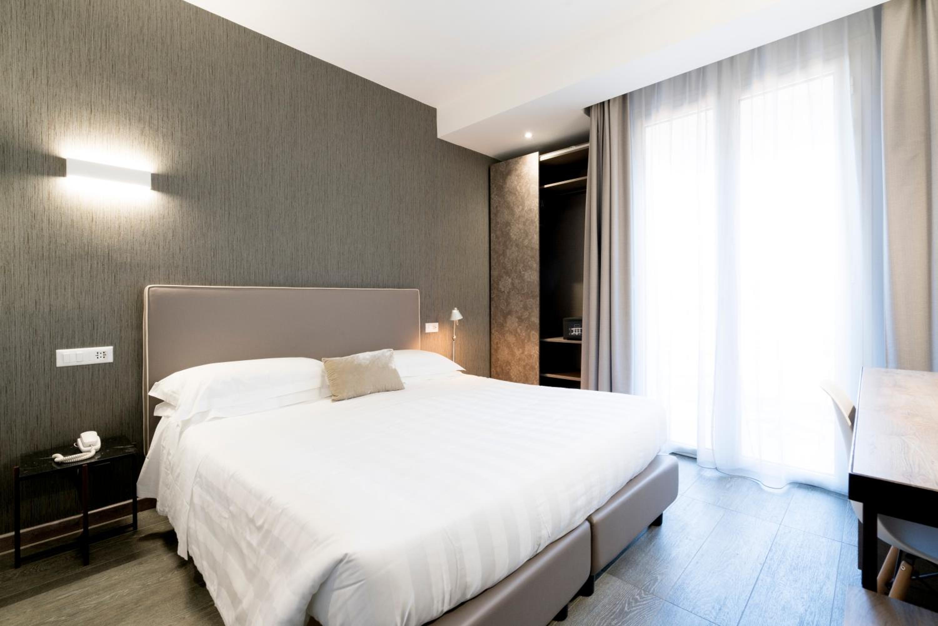 Double or Twin Room with Balcony