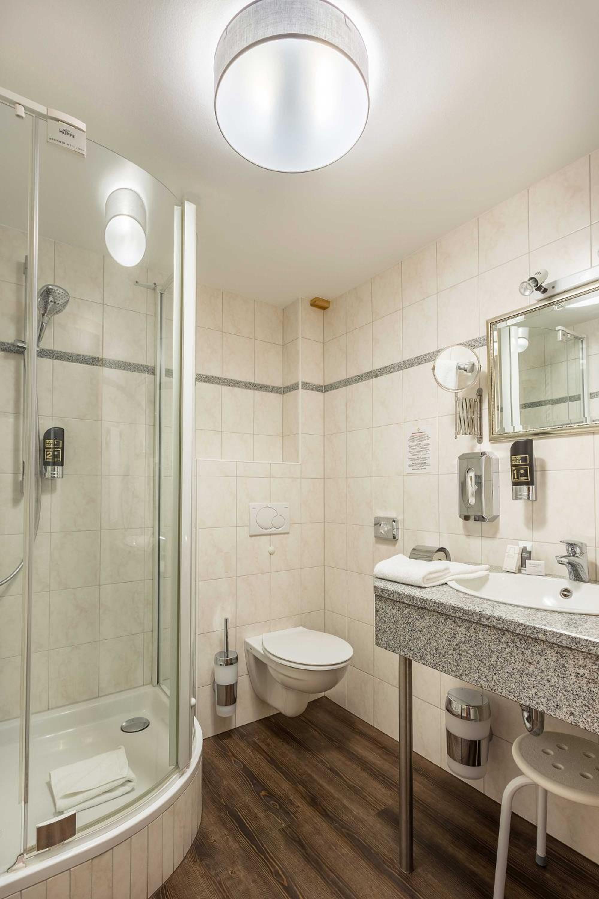 Single Room photo 3