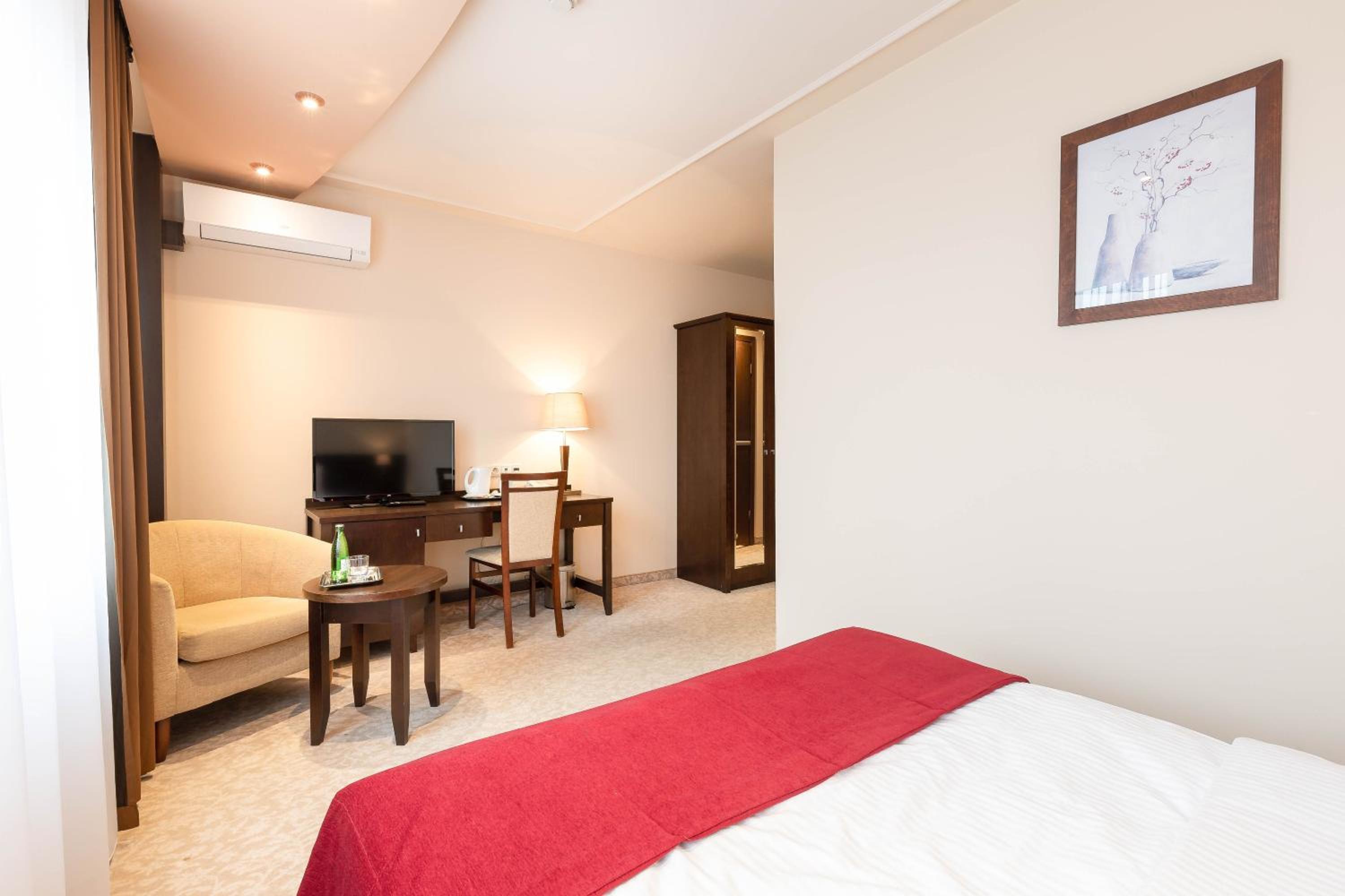 Economy Double Room - Photo 5