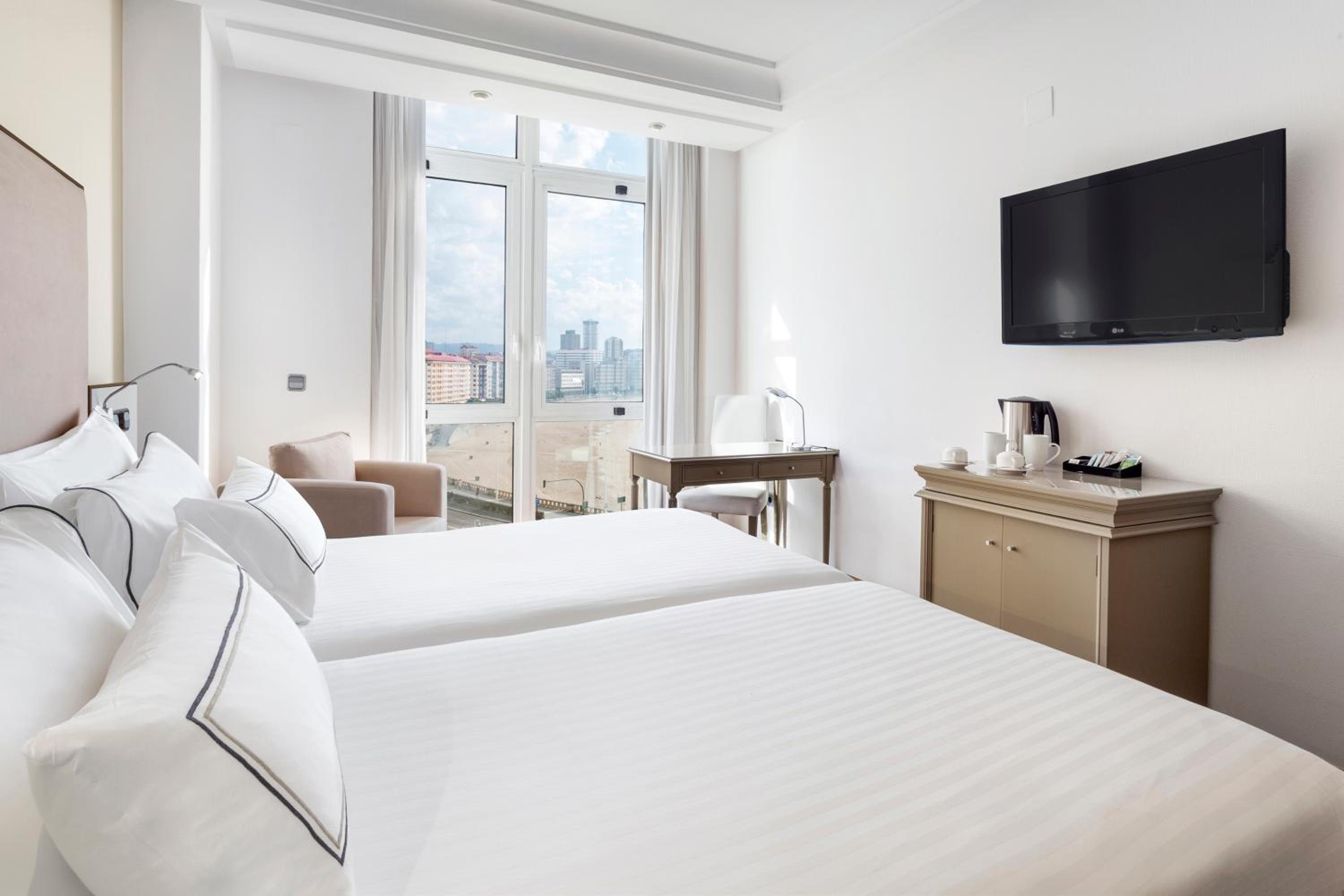 Deluxe Room with  Sea View and Promenade View photo 2