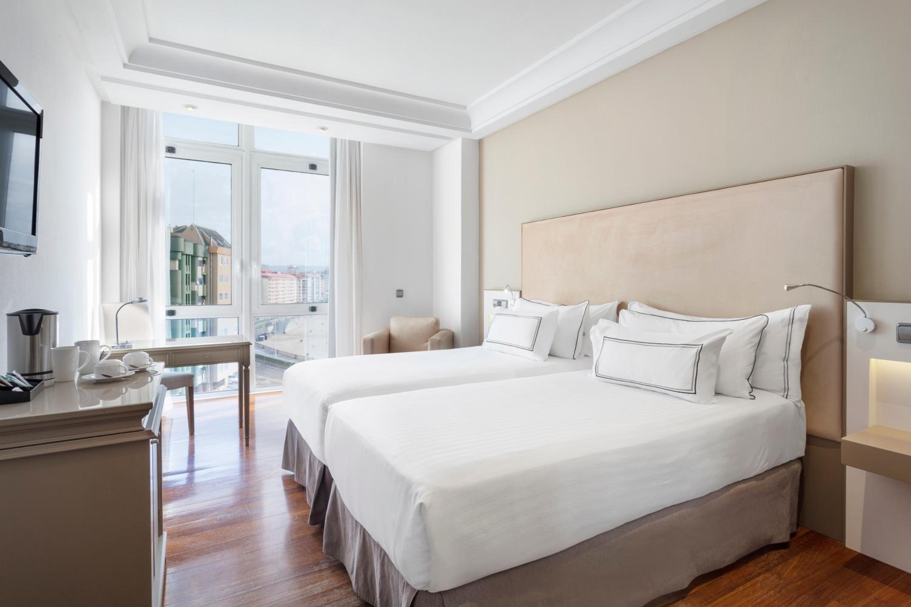 Deluxe Room with  Sea View and Promenade View photo 3