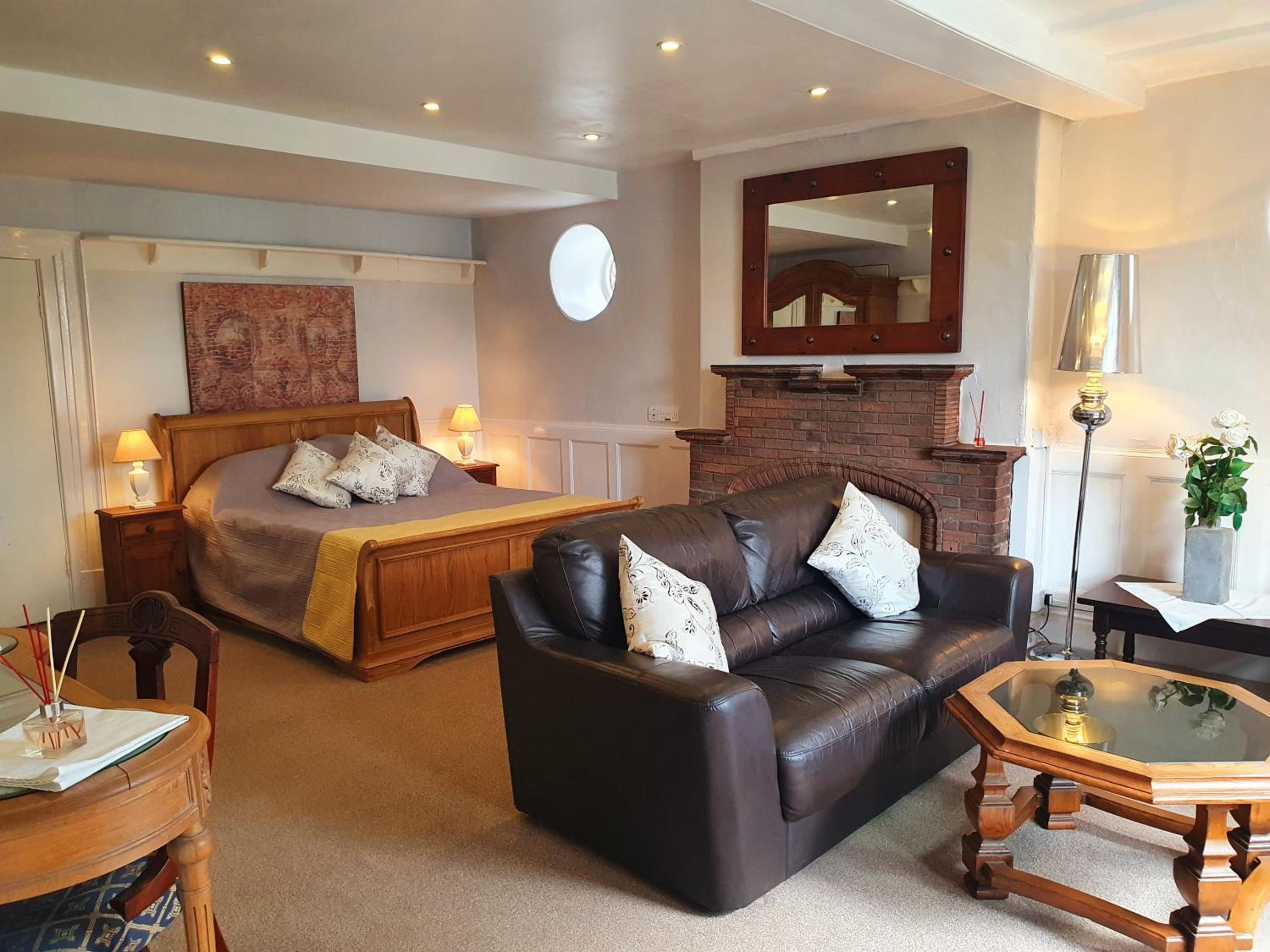 One-Bedroom Suite photo 1