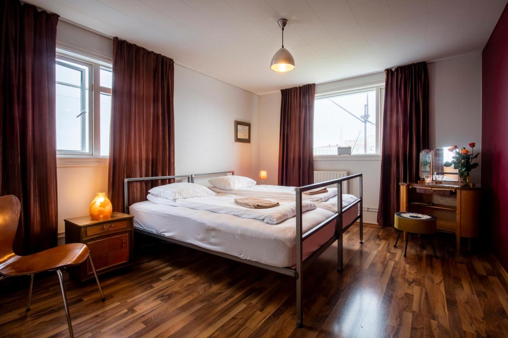Double or Twin Room with Shared Bathroom photo 2