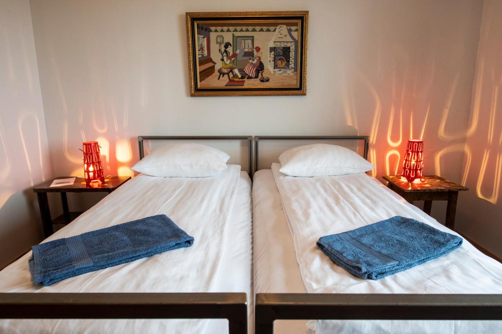 Double or Twin Room with Shared Bathroom photo 3