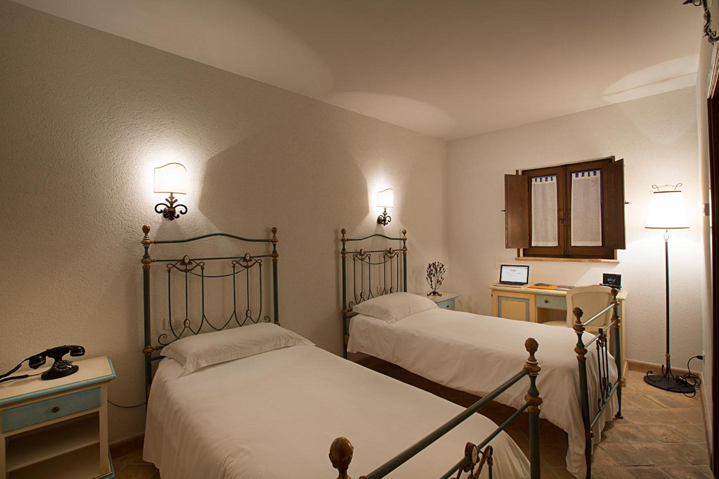 Classic Double Room - Photo 5