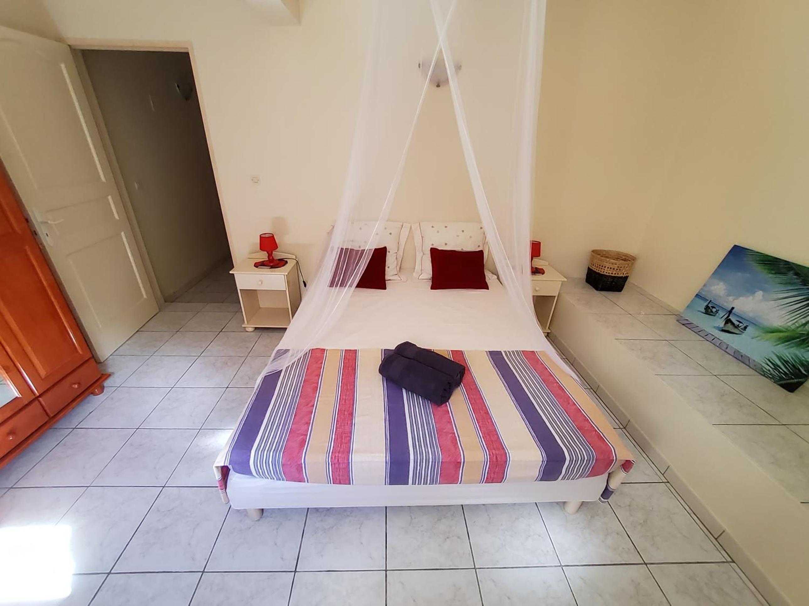 Two-Bedroom House photo 3