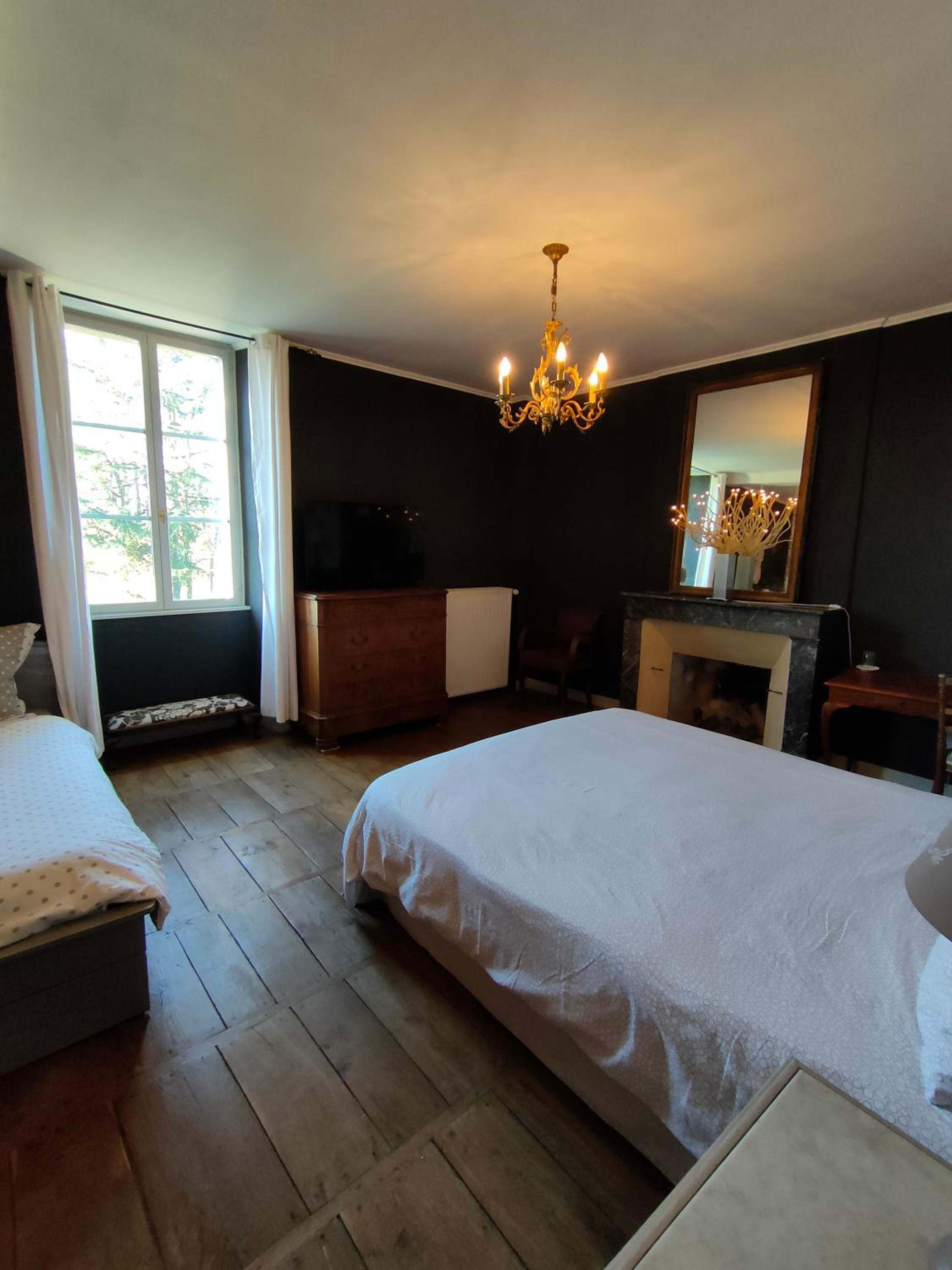 Double or Twin Room with Garden View - Photo 4