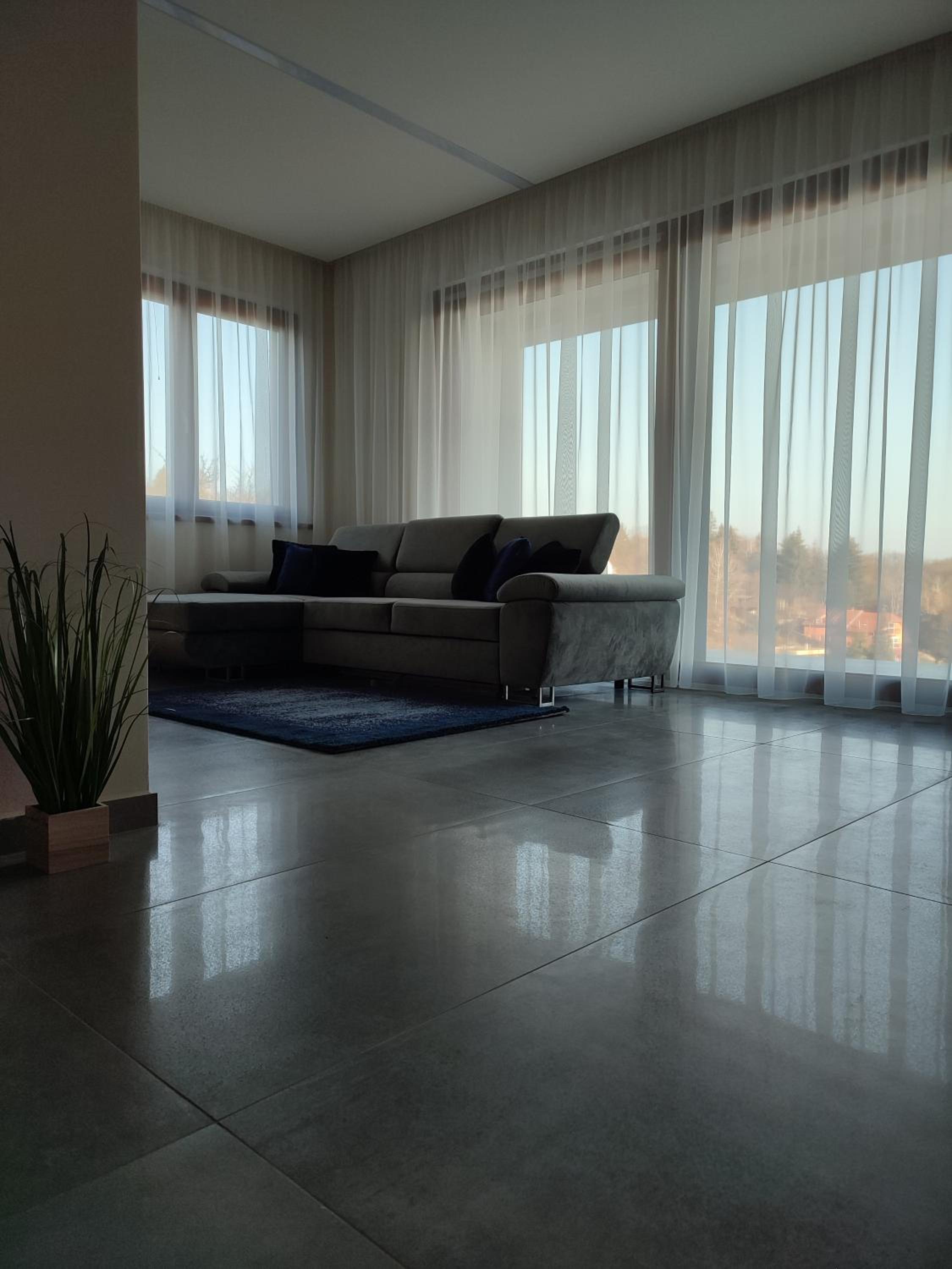 Apartment with Terrace - Photo 14