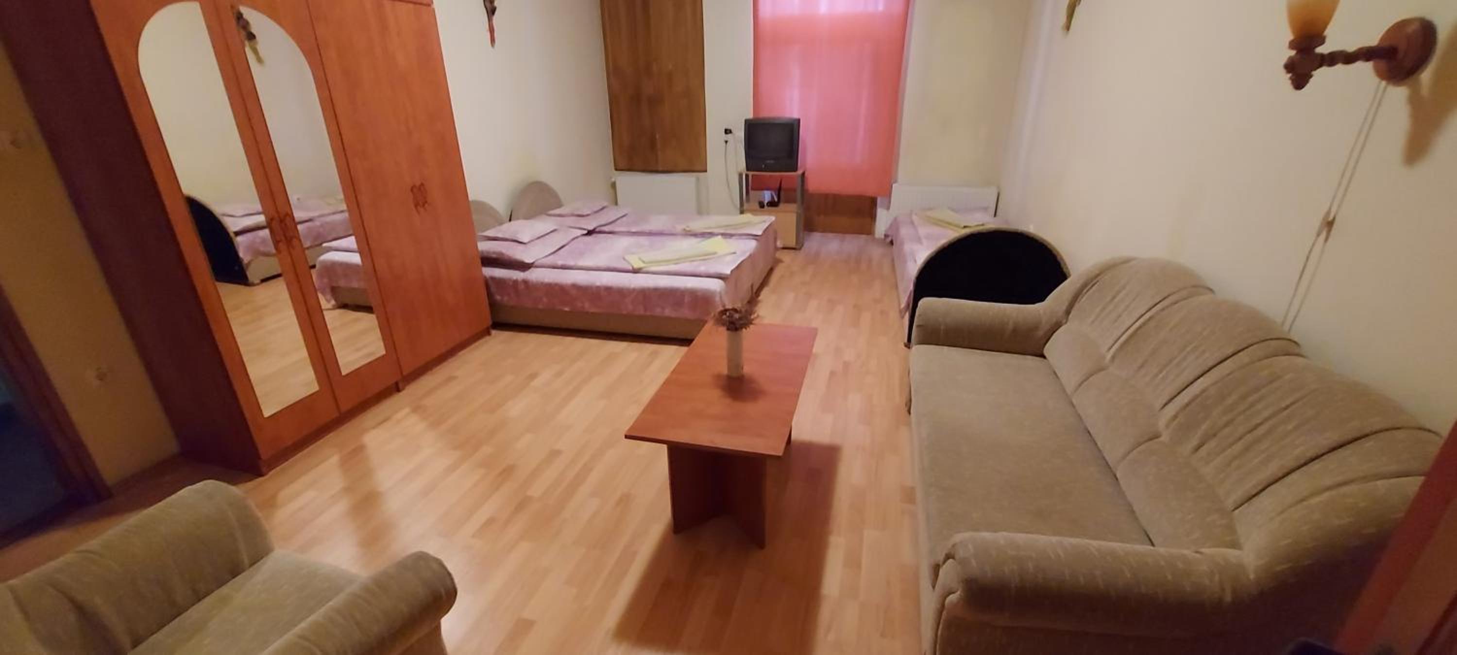 Triple Room with Private Bathroom photo 3