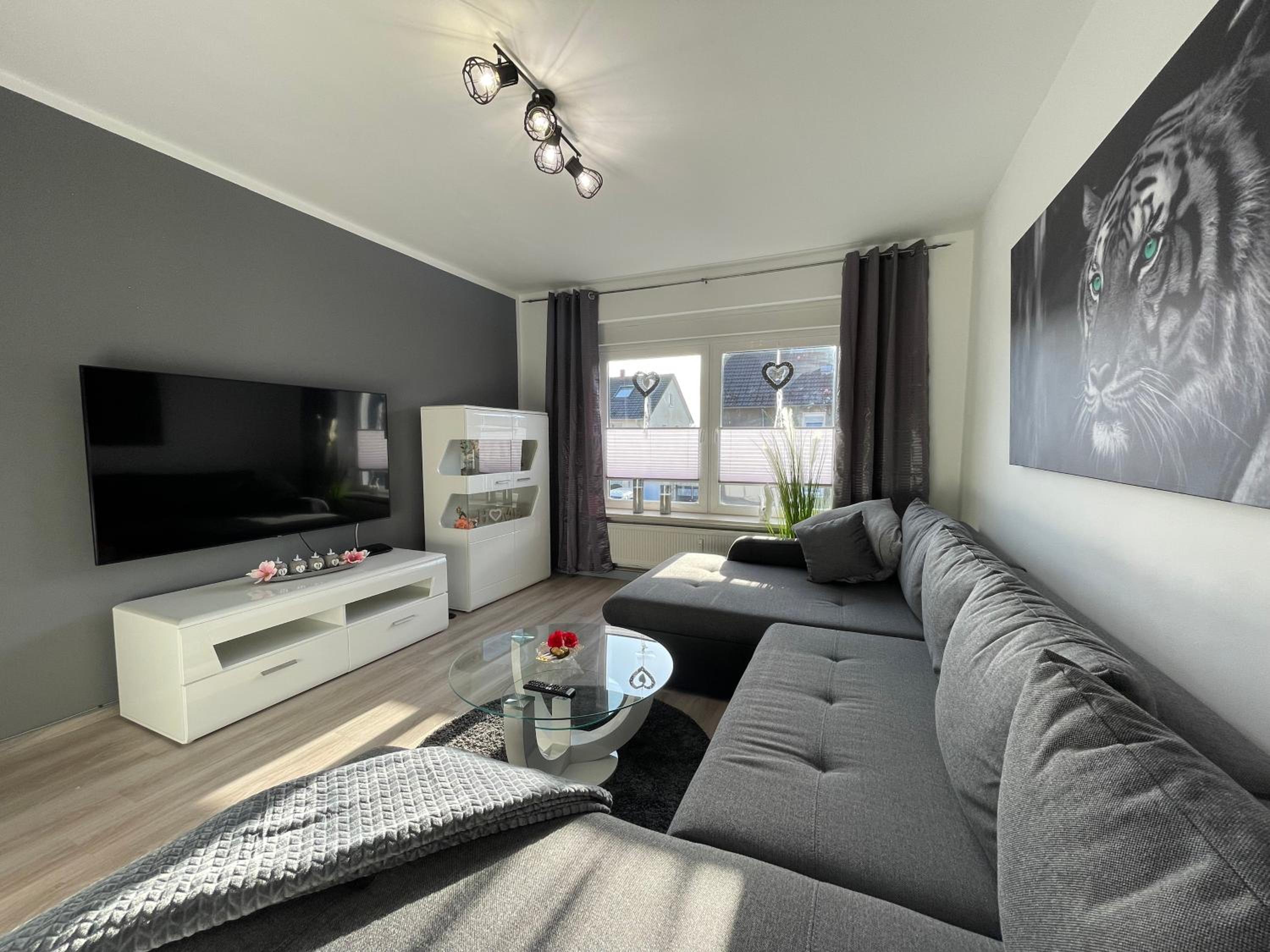 Three-Bedroom Apartment photo 1