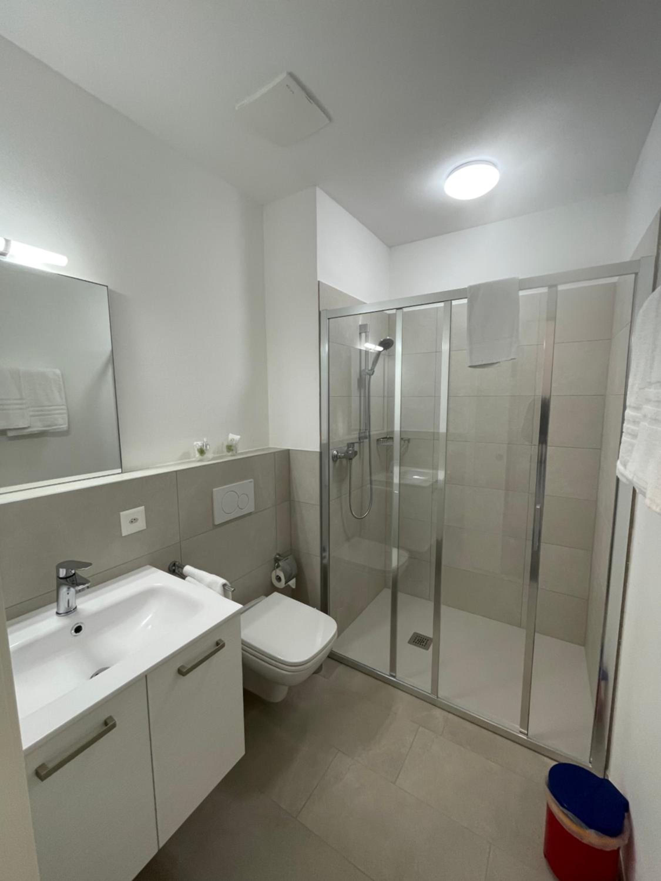 Deluxe Room - Photo 3