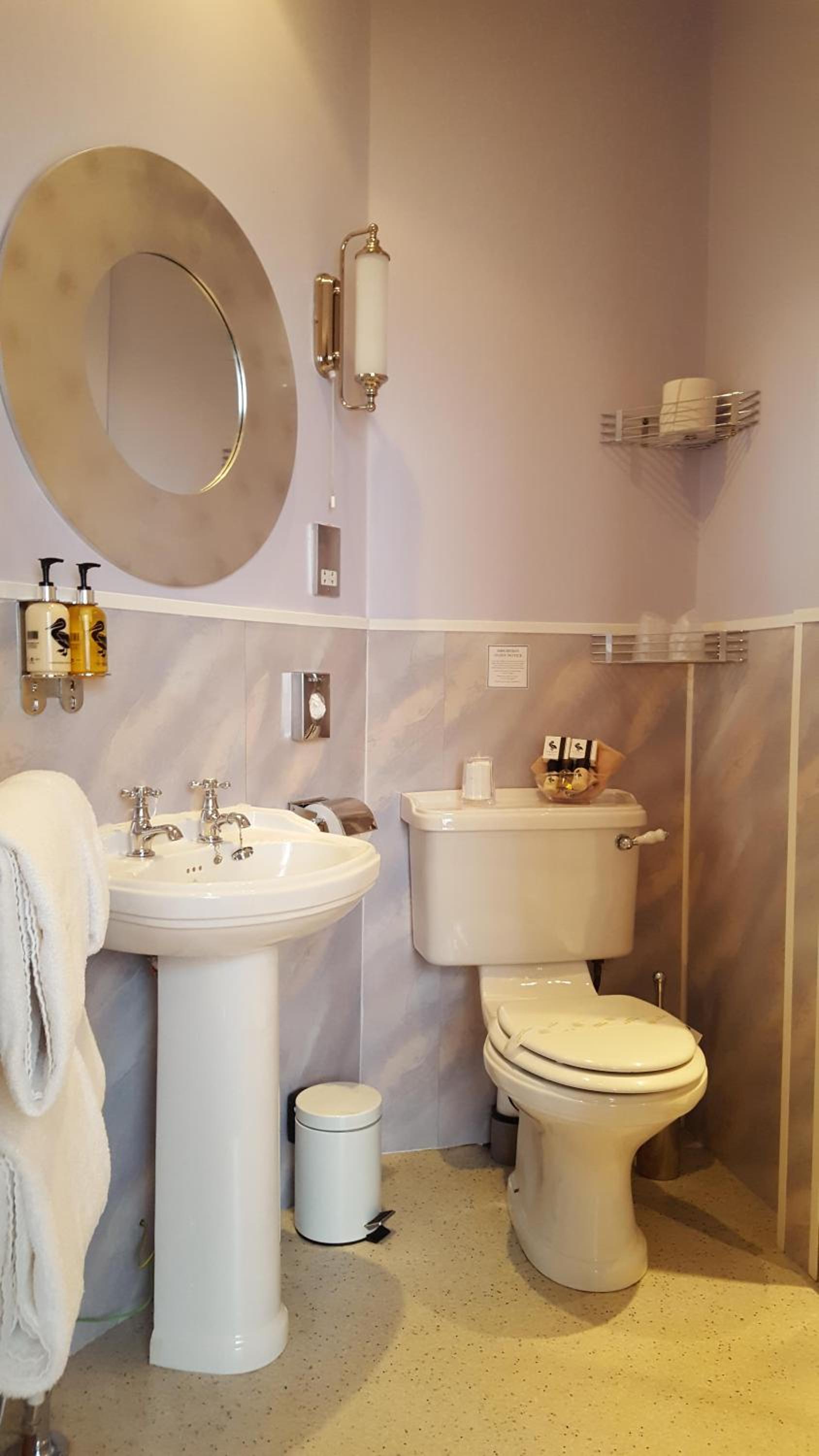 Standard Double Room - Photo 6