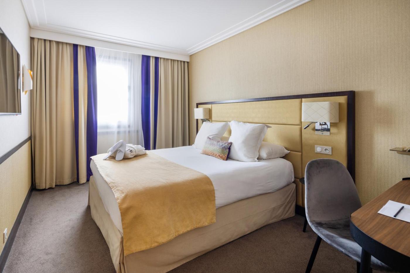 Deluxe Double Room - Photo 1