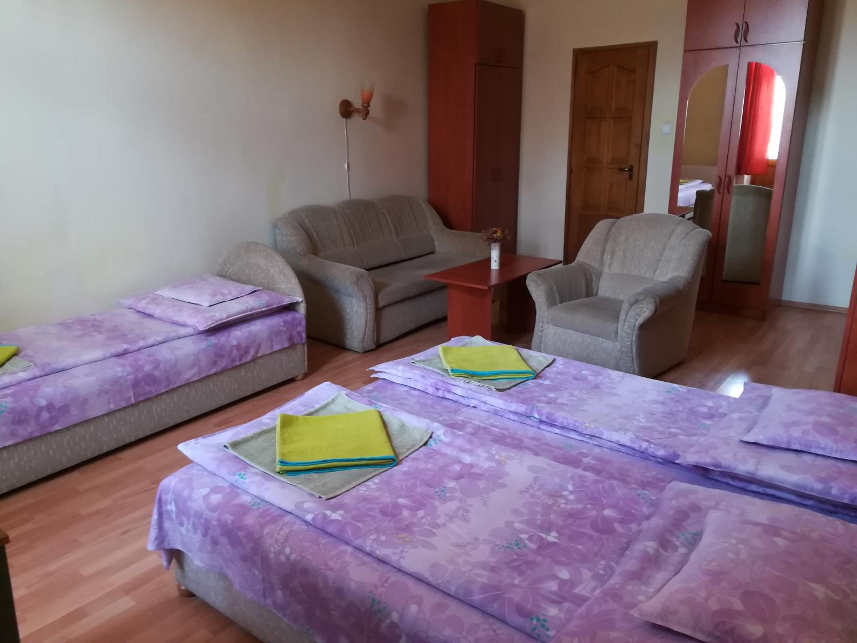 Triple Room with Private Bathroom photo 1