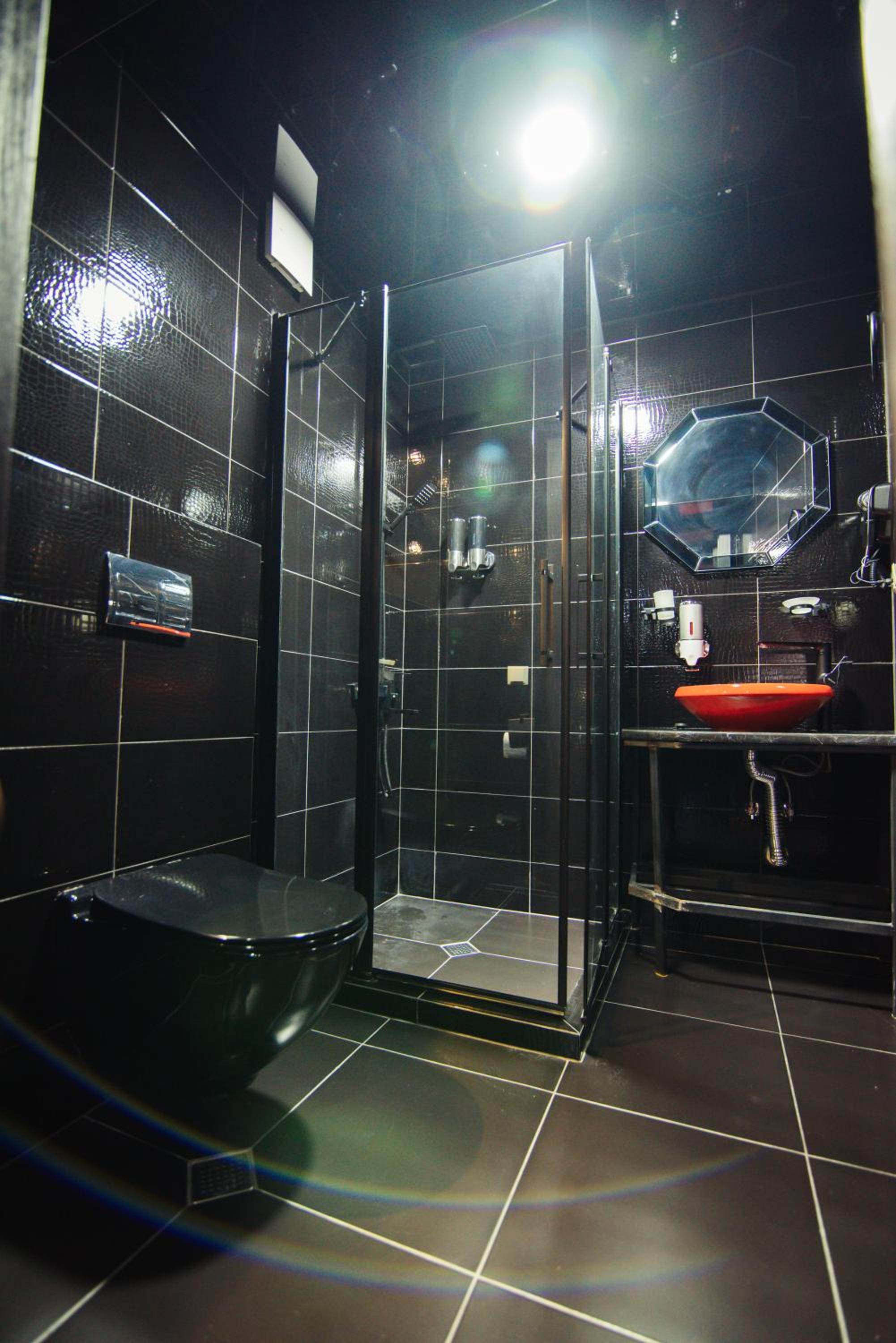 Deluxe Room (2 Adults + 1 Child)