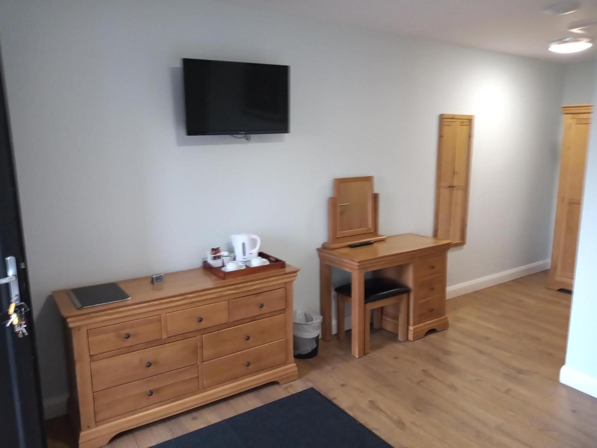 Double Room - Disability Access photo 2