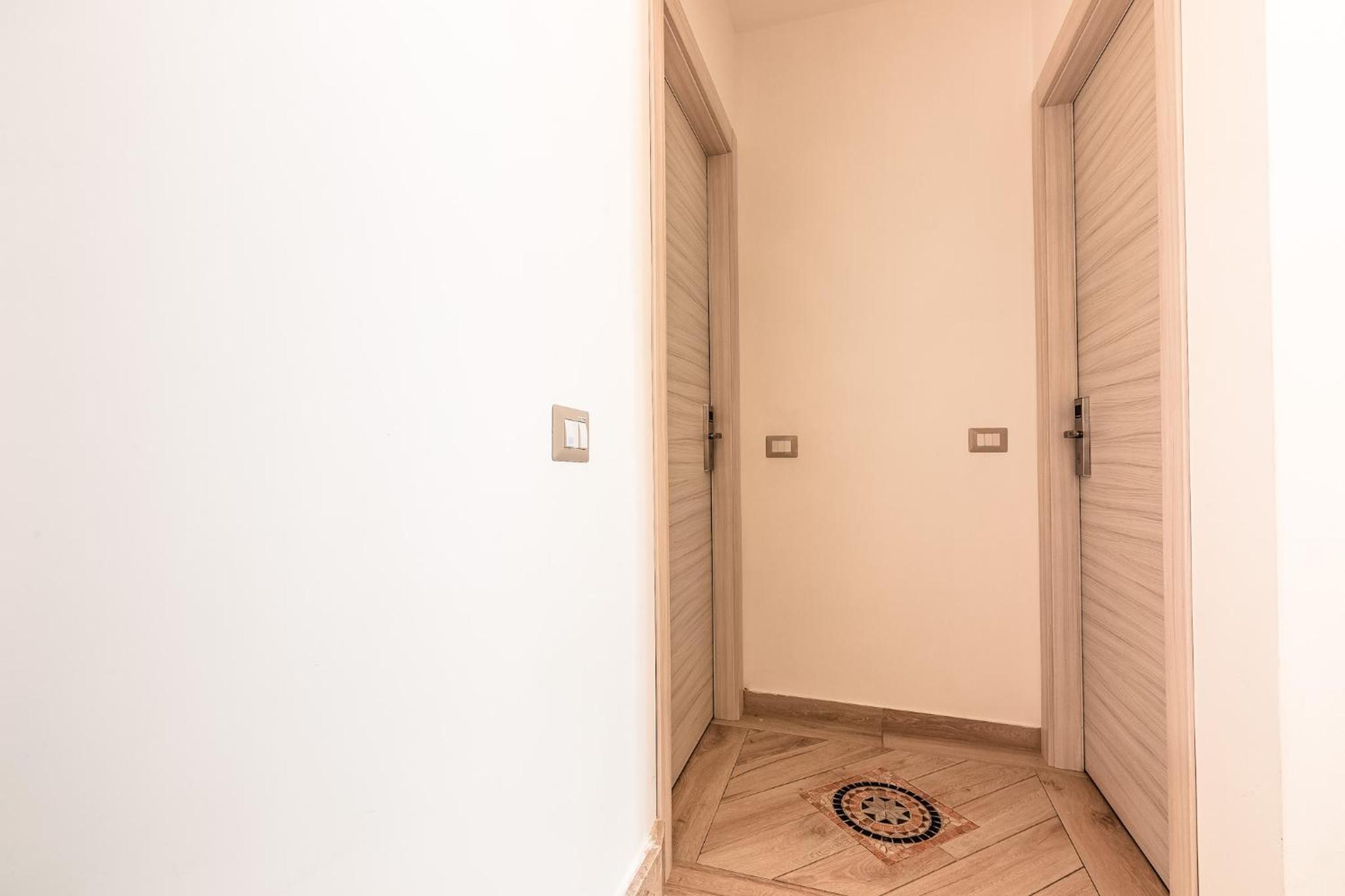 Double Room with Private Bathroom - Photo 7