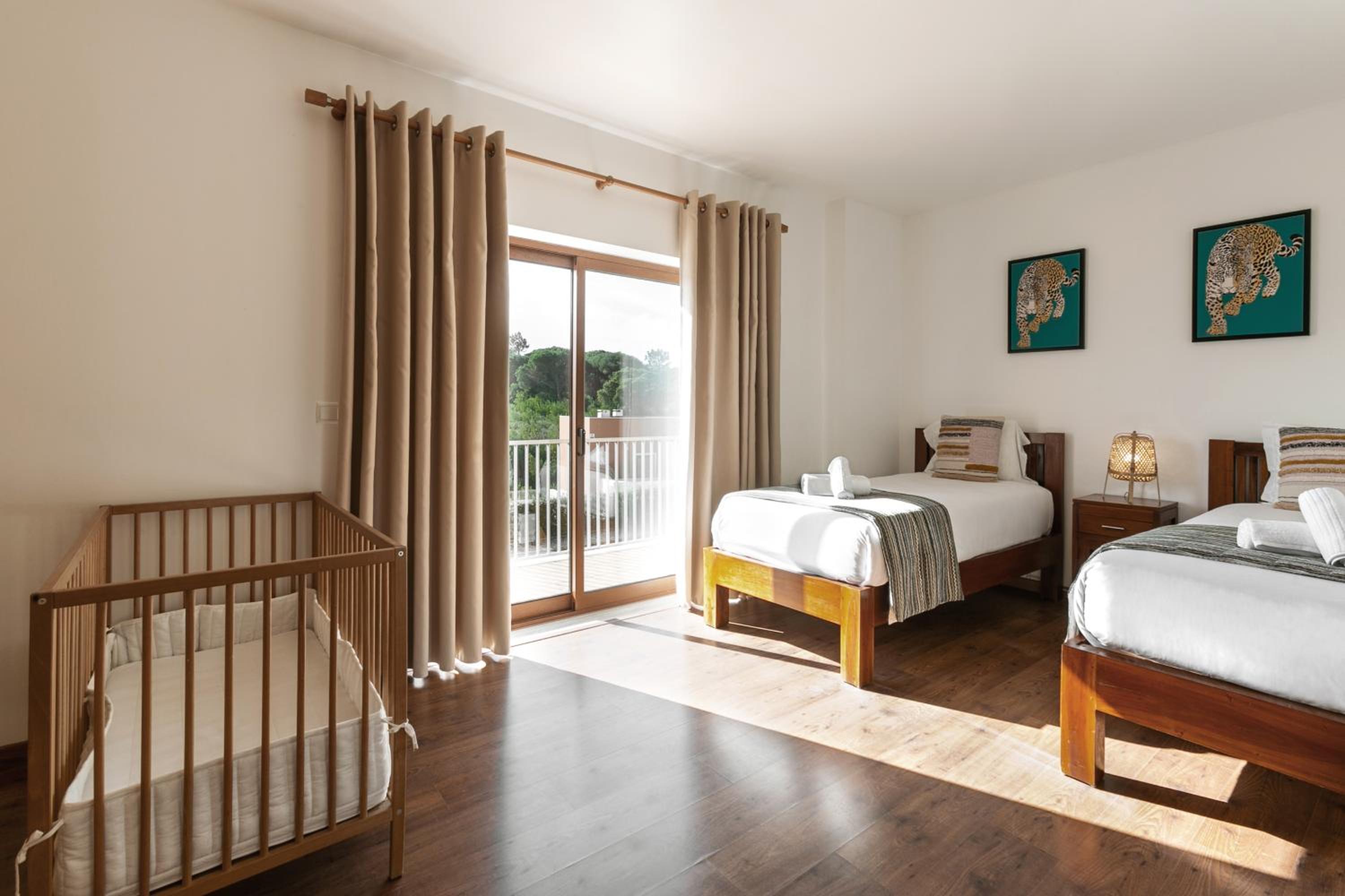 Three-Bedroom Villa photo 2