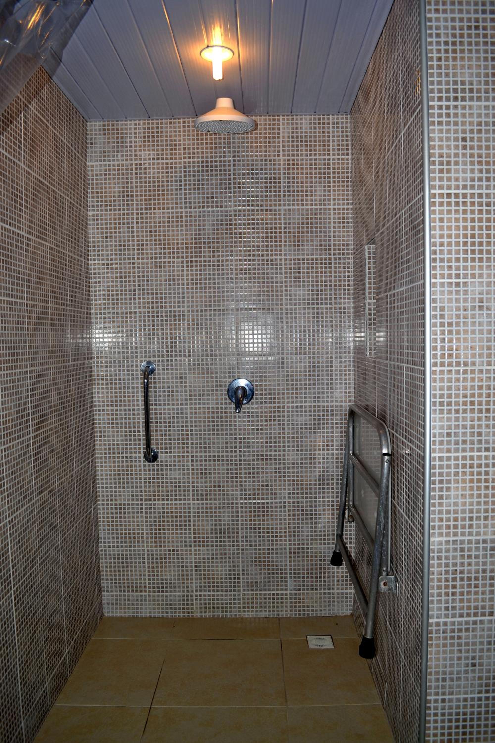 Family Room - Disability Access photo 3