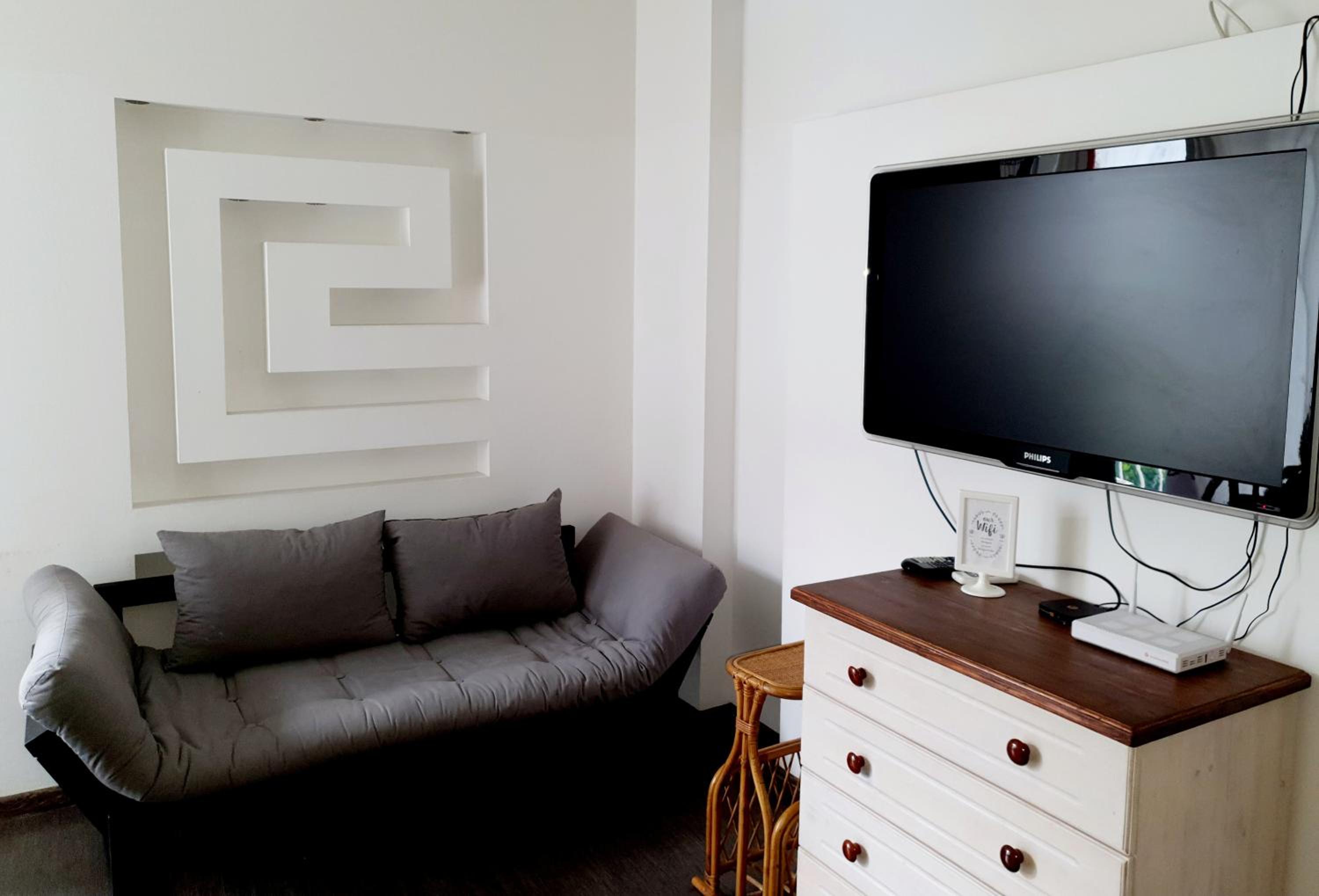 Two-Bedroom Apartment - Photo 16