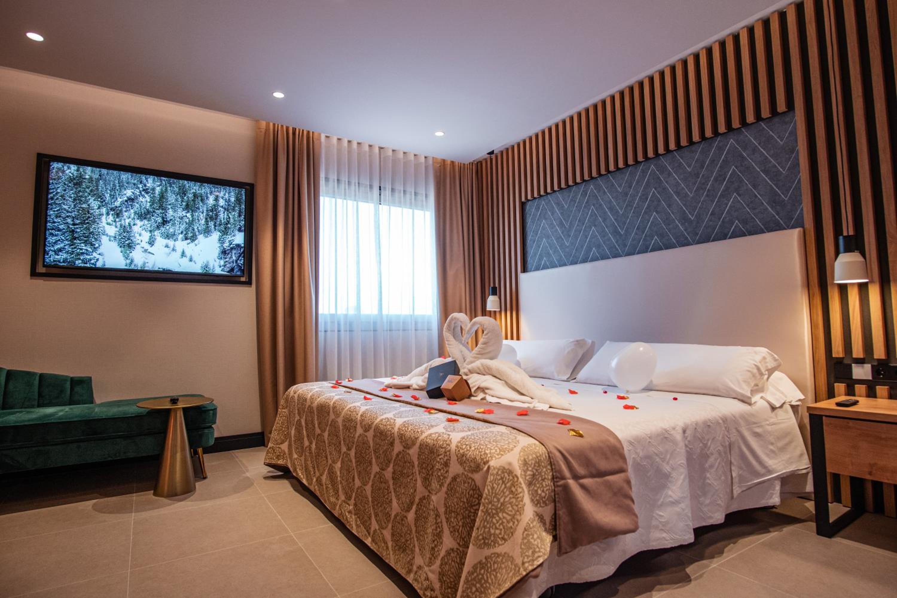 Suite with Spa Bath Riesling - Photo 5