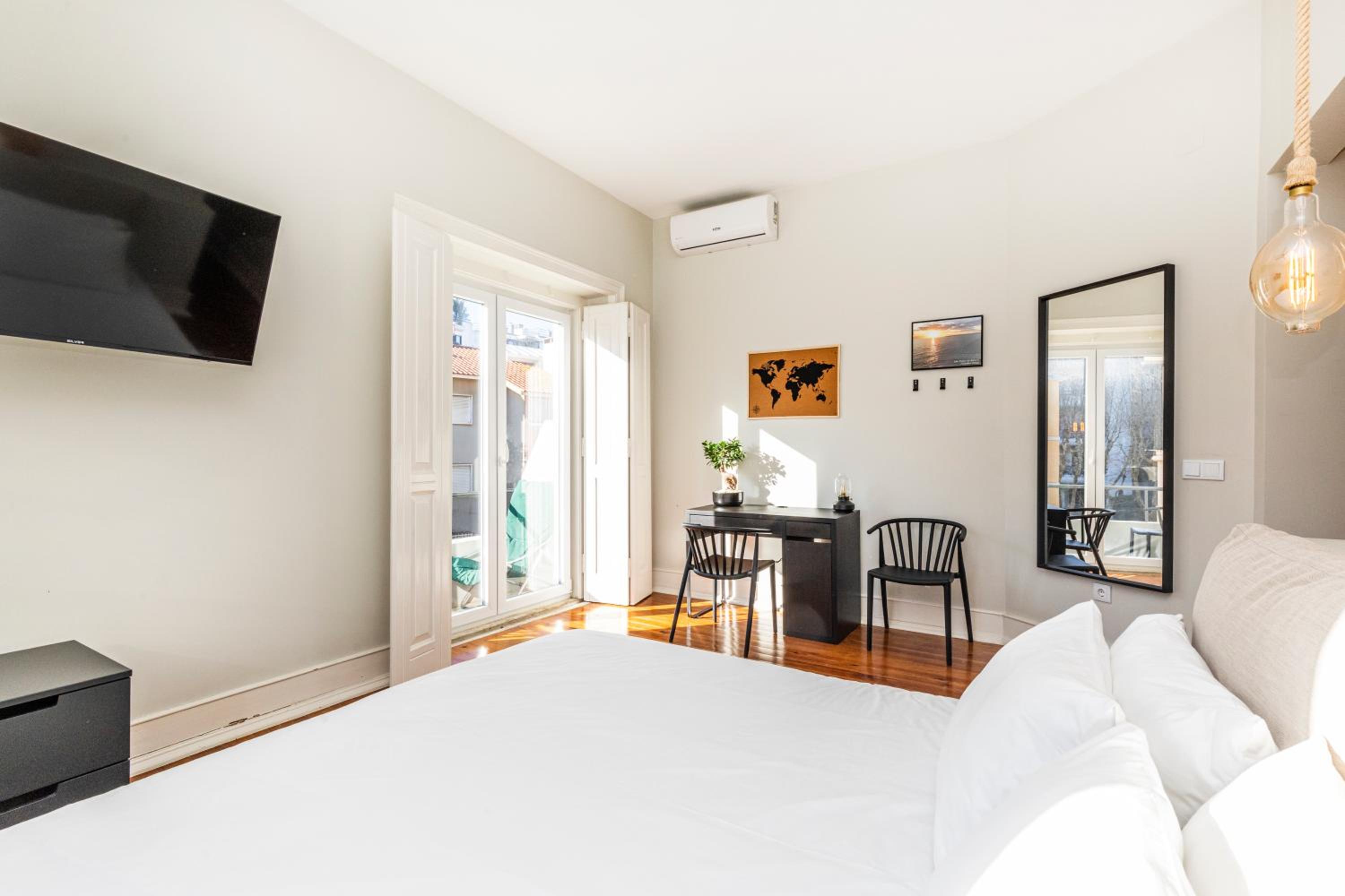 King Room with Balcony photo 3