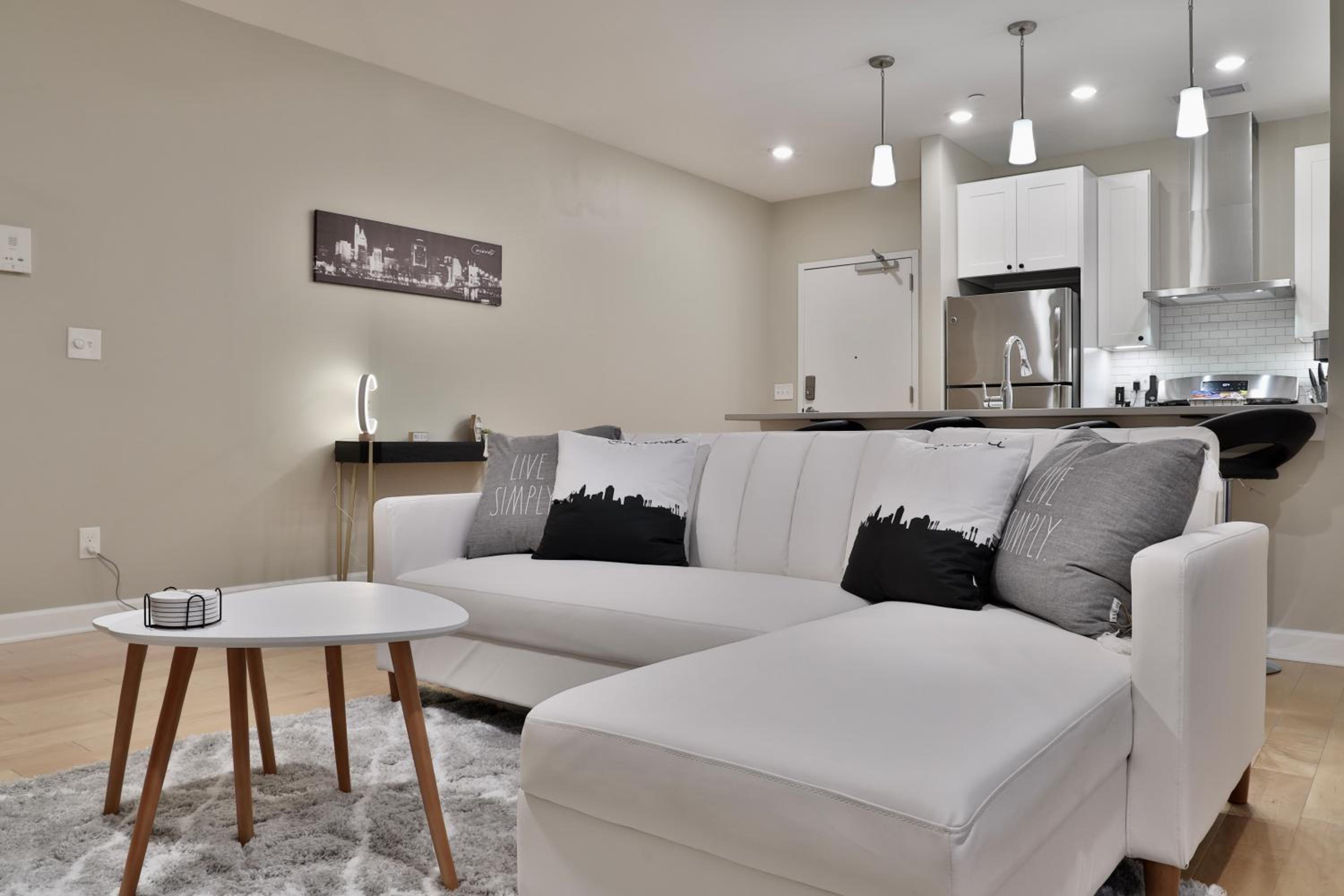 One-Bedroom Apartment - Photo 10
