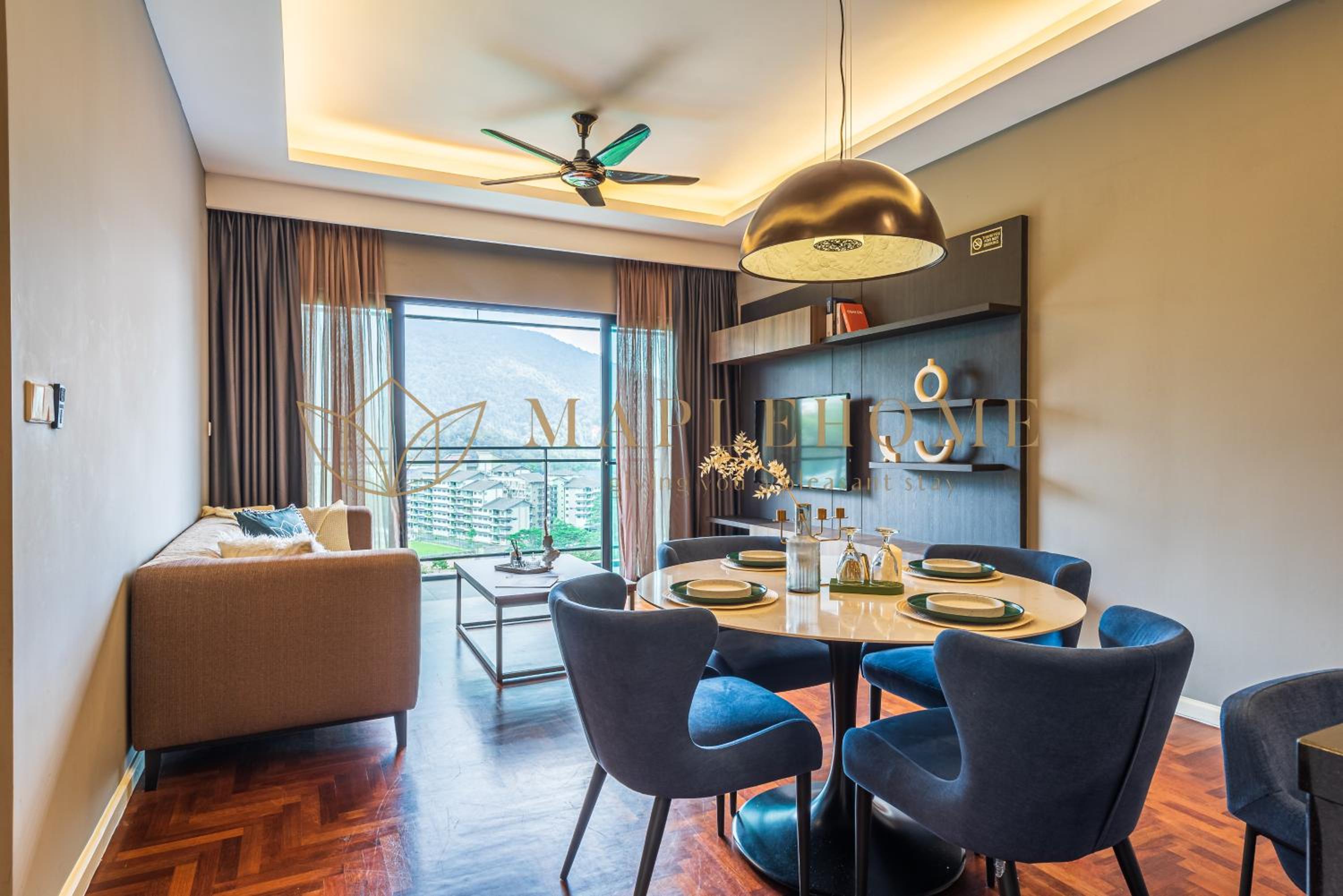 Royal Three-Bedroom Suite - Photo 2