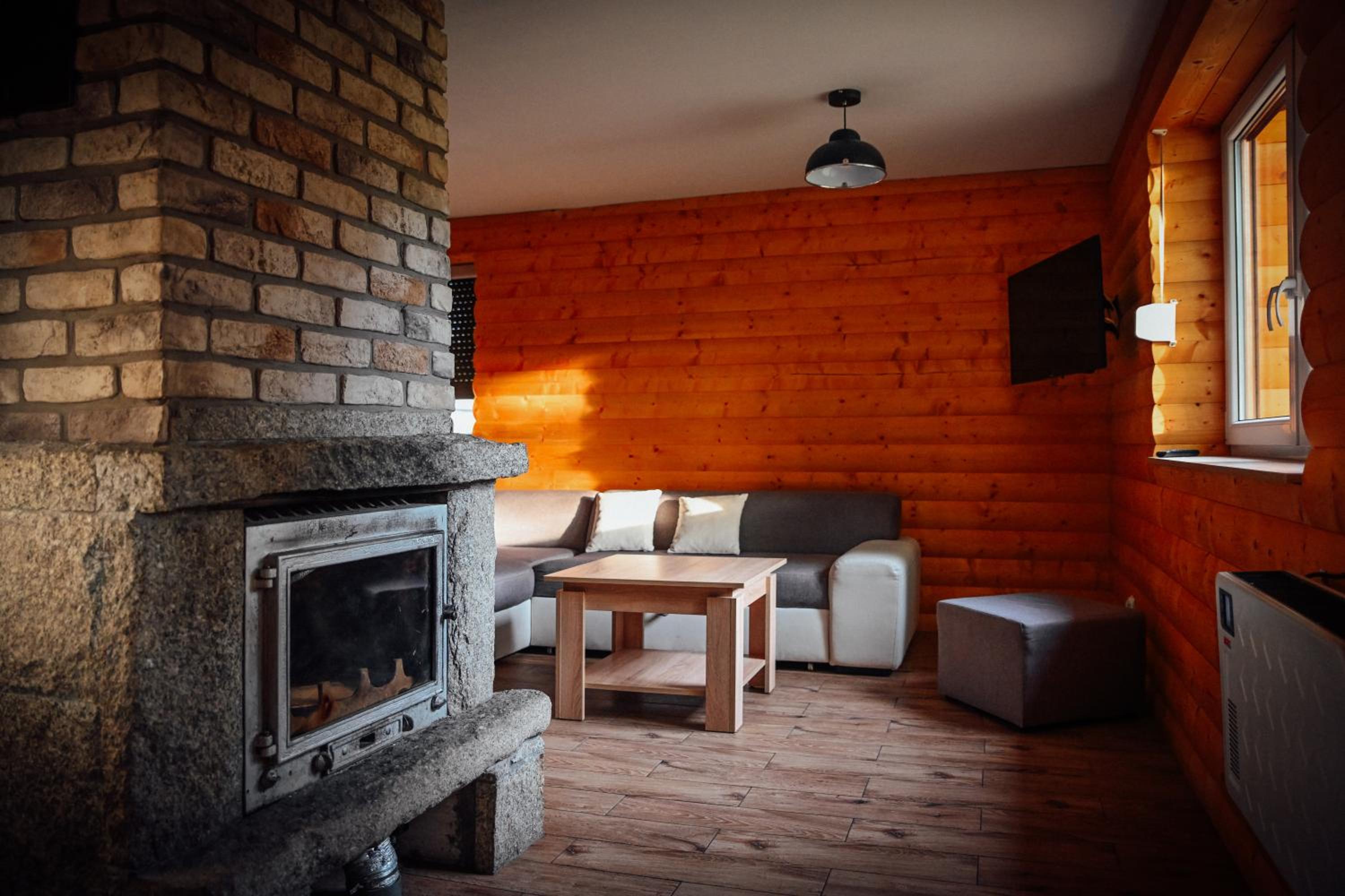 One-Bedroom House photo 1
