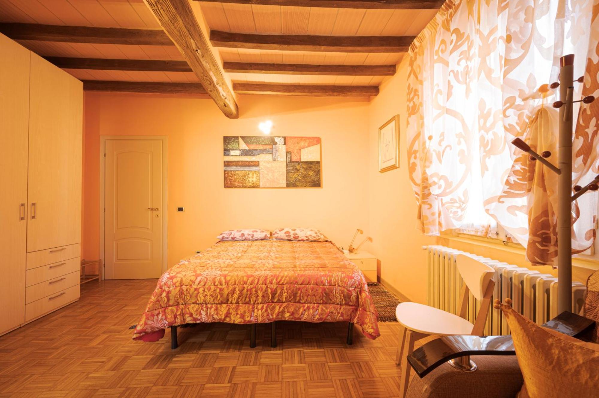 Double Room - Photo 8